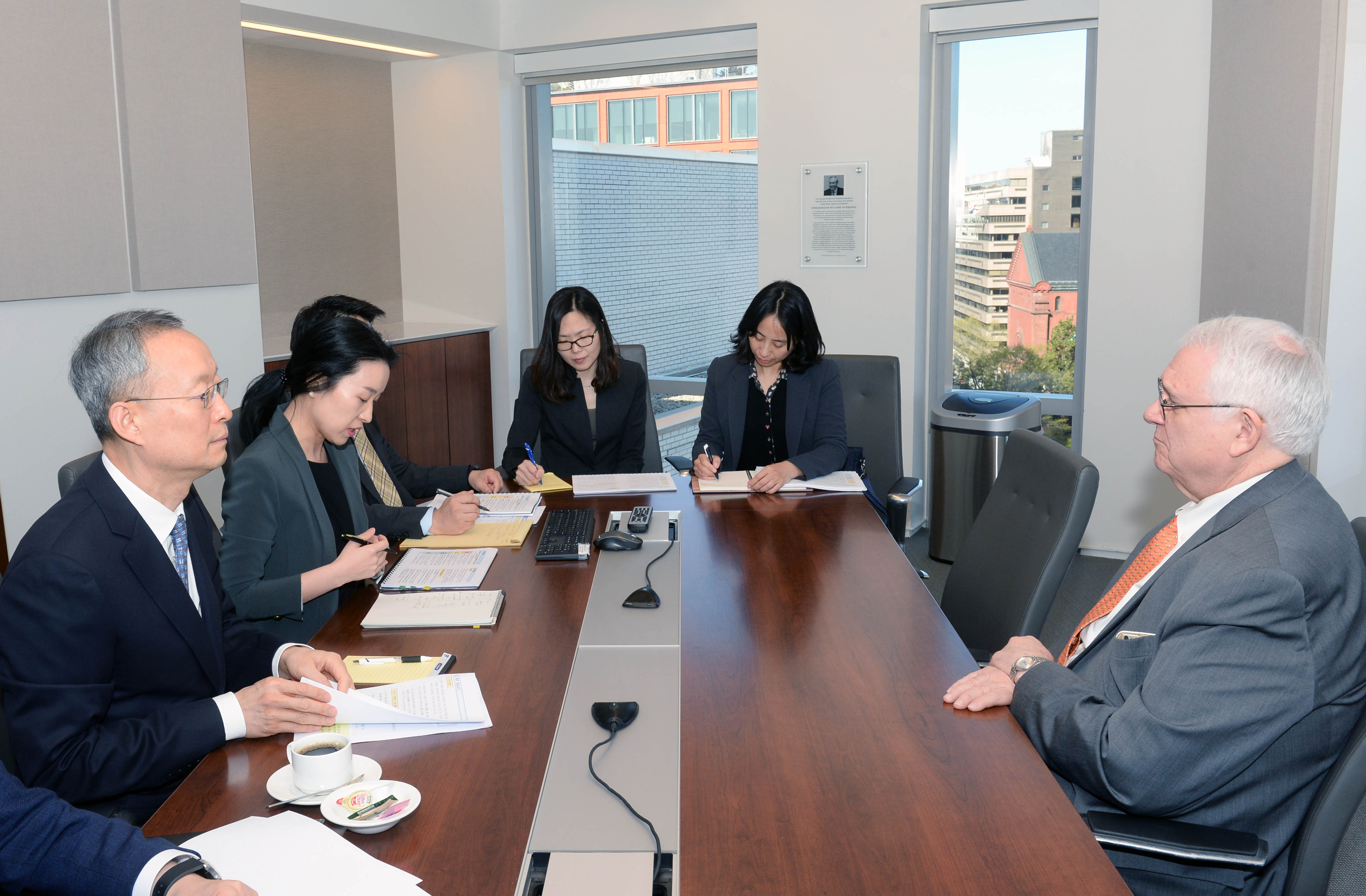 美 CSIS 소장 면담 3