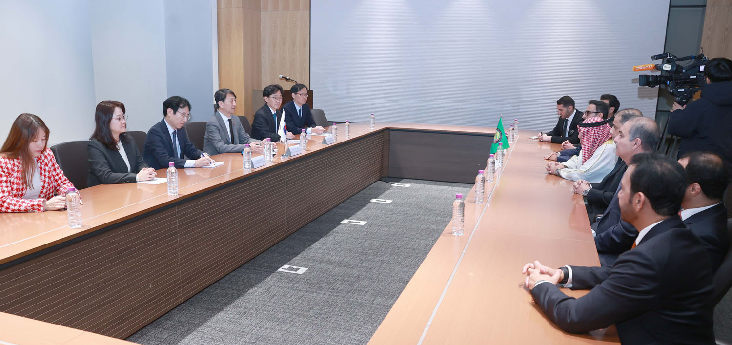 한-GCC 자유무역협정(FTA) 협상 최종 타결 공동선언문 서명식 4