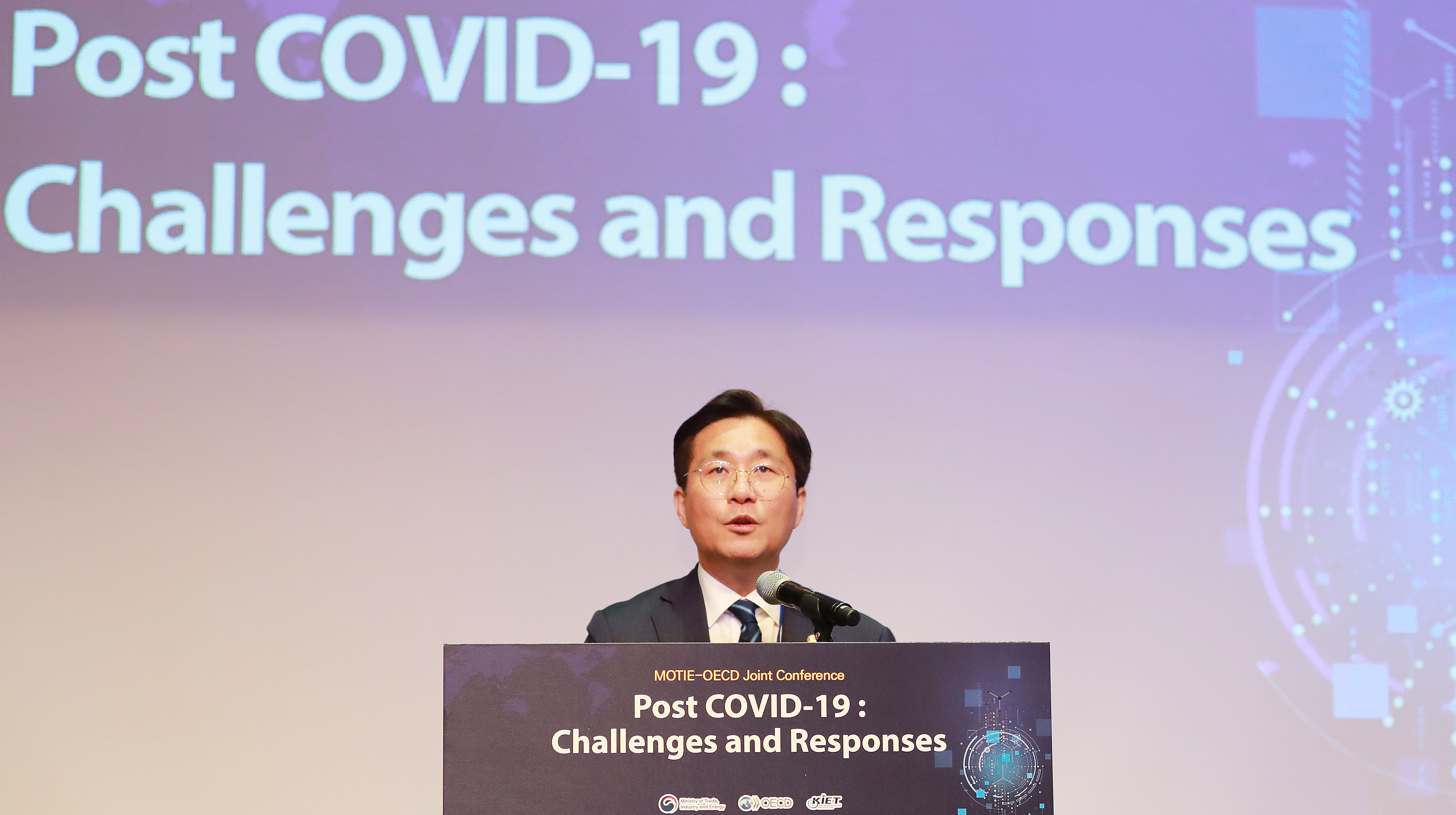산업부-OECD 합동 포스트 코로나 대응 컨퍼런스 3