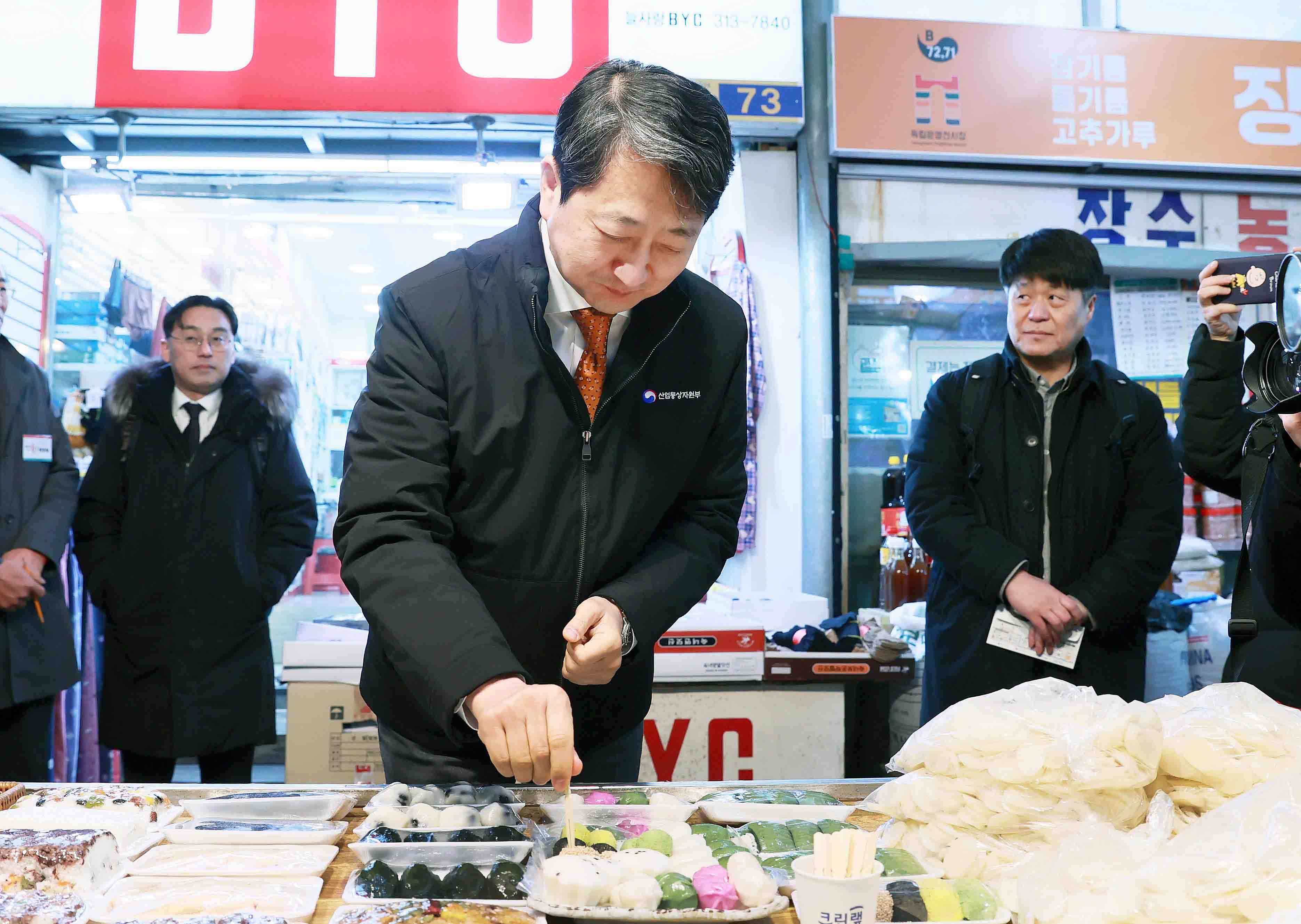 설 명절을 맞아 서울 영천시장 방문 4