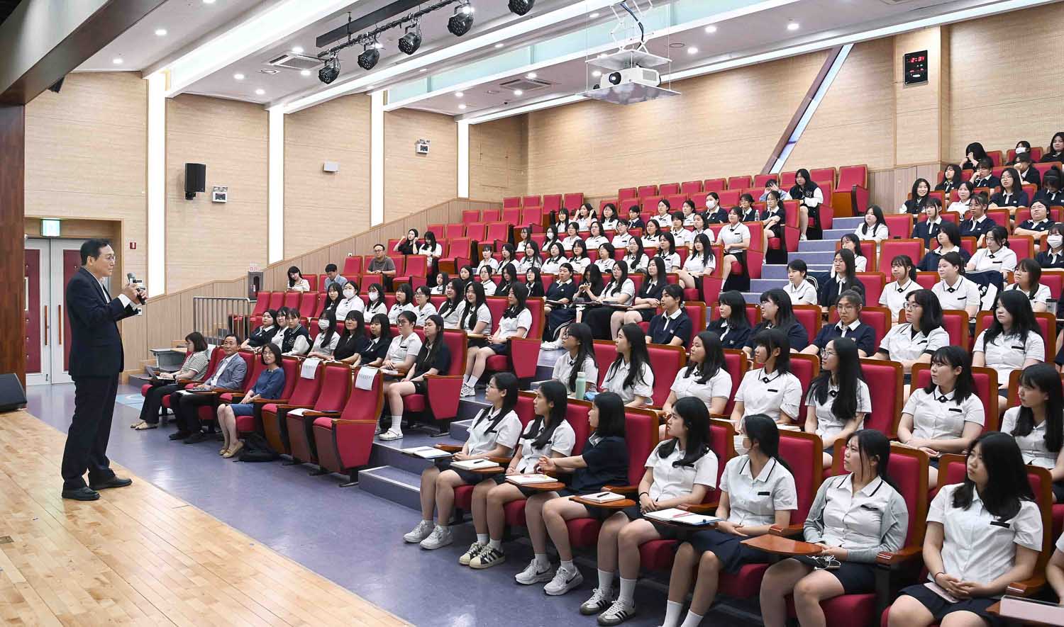 천안여자상업고등학교 1일 교사 특별강연 6