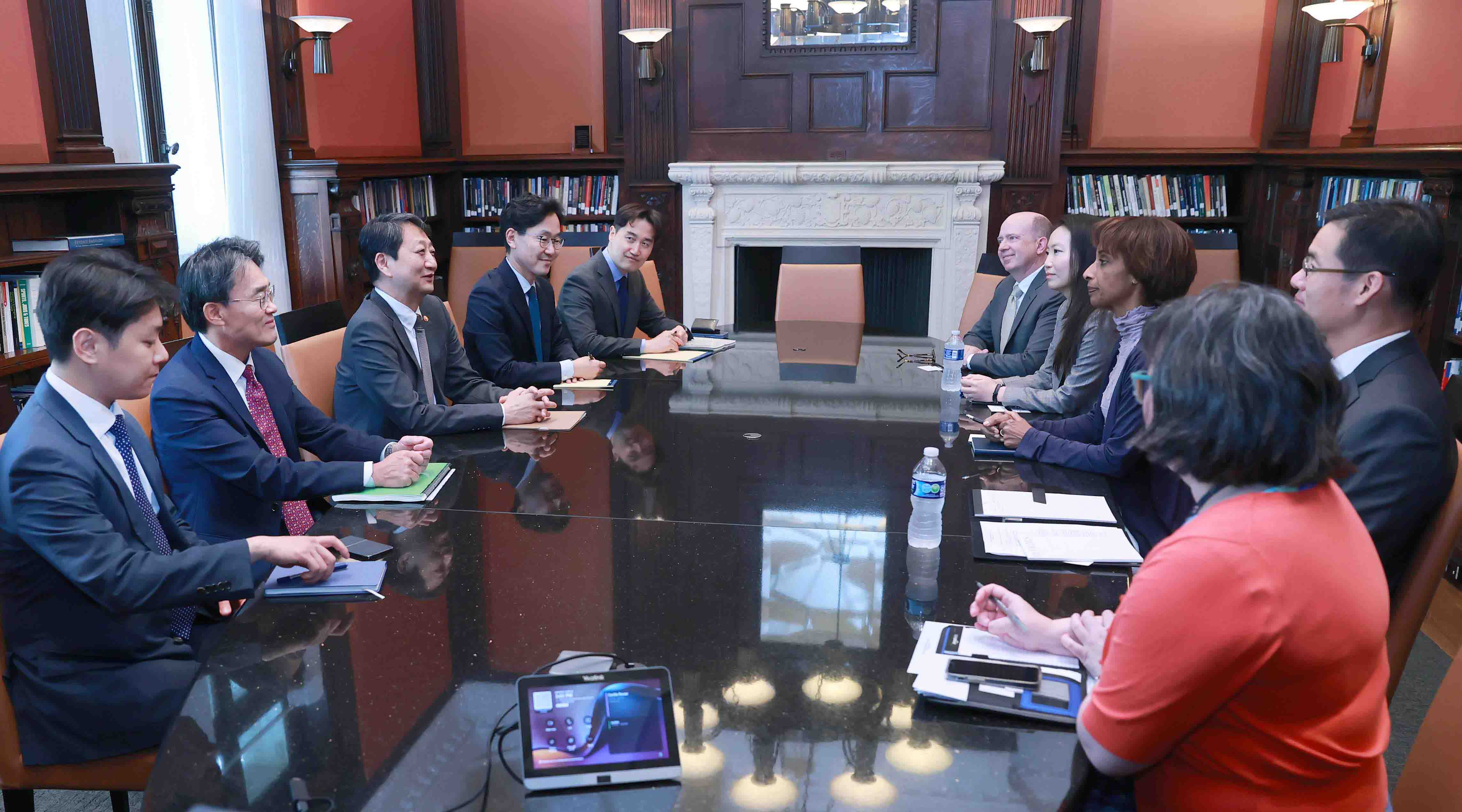 미국 브루킹스연구소 소장 면담 4