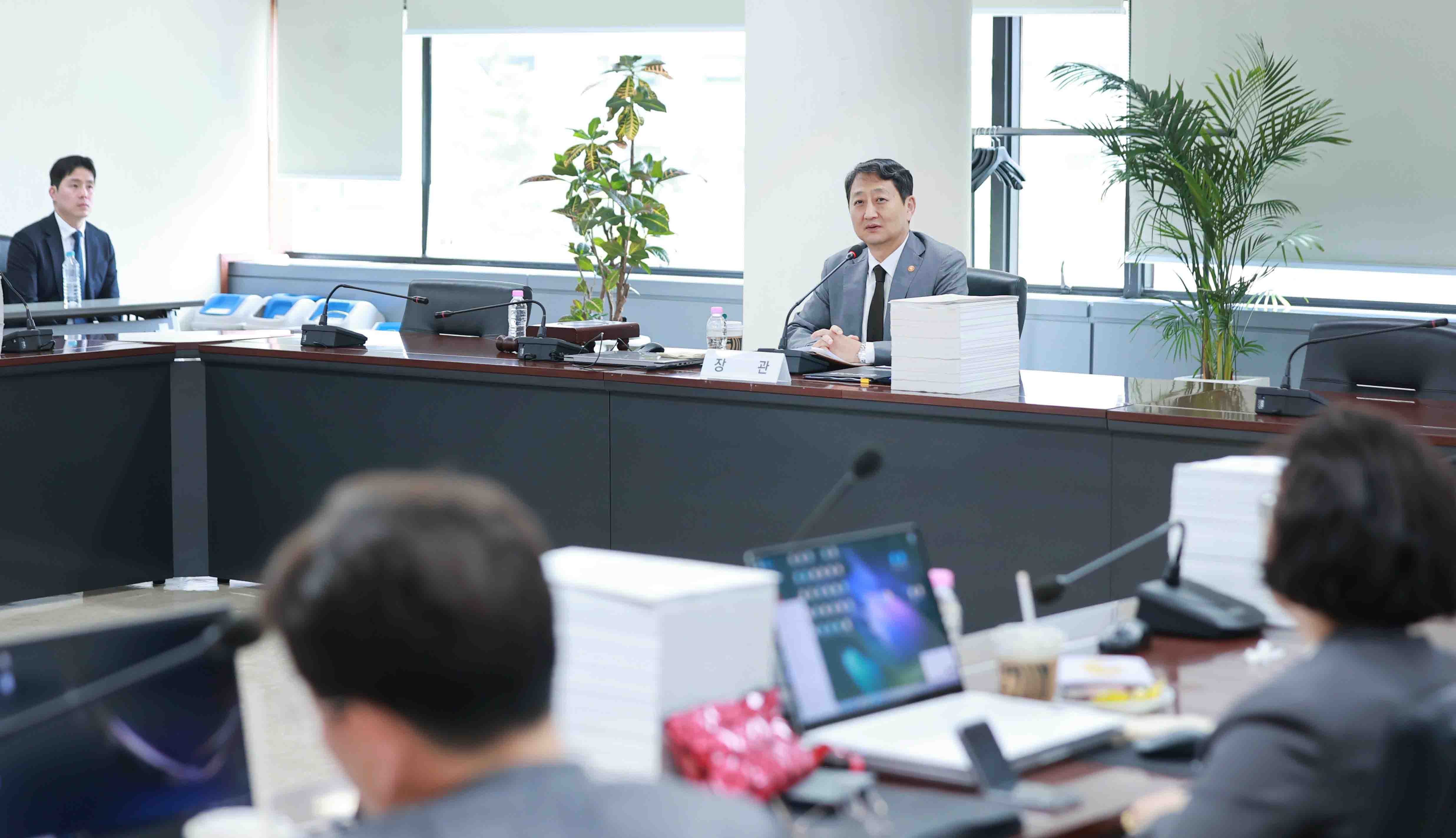 전기위원회 신임위원 위촉장 수여식 3