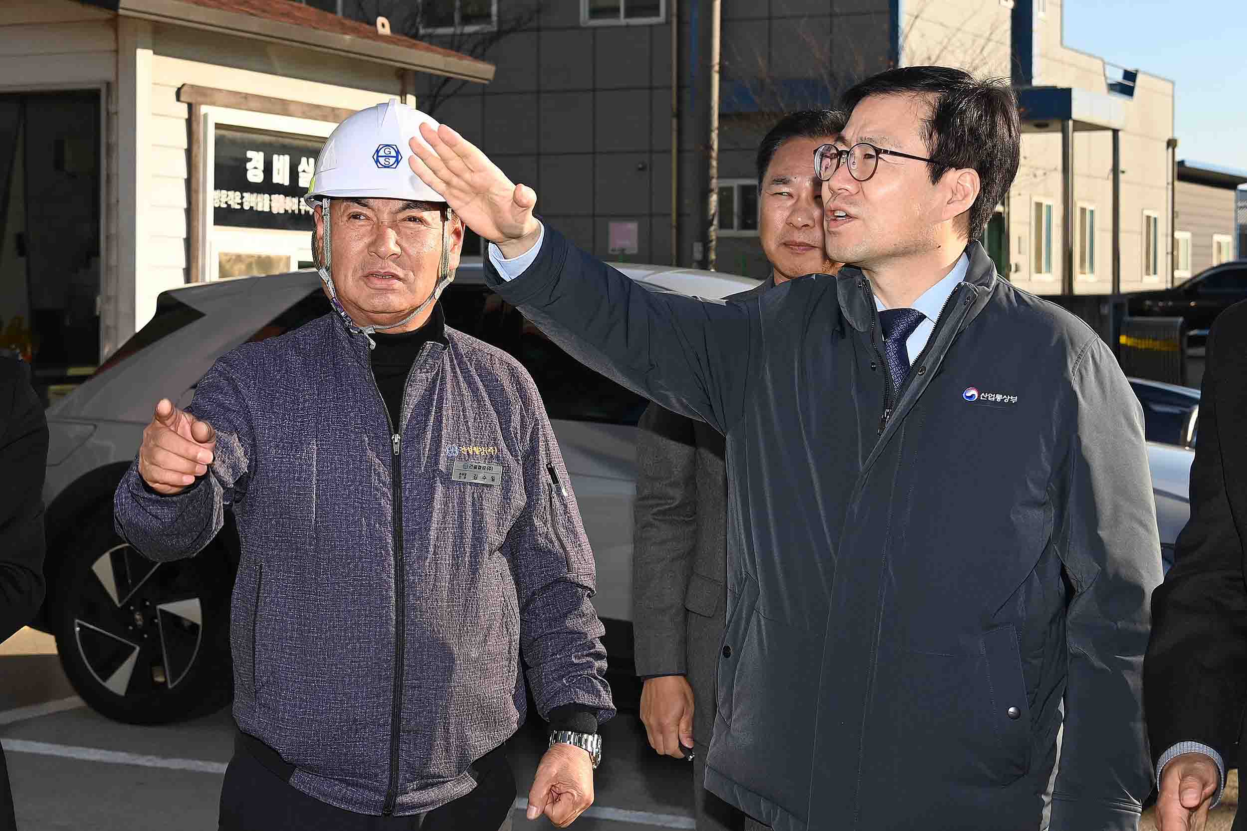 군산 국가산업단지 내에 소재한 건설철강 현장방문 2
