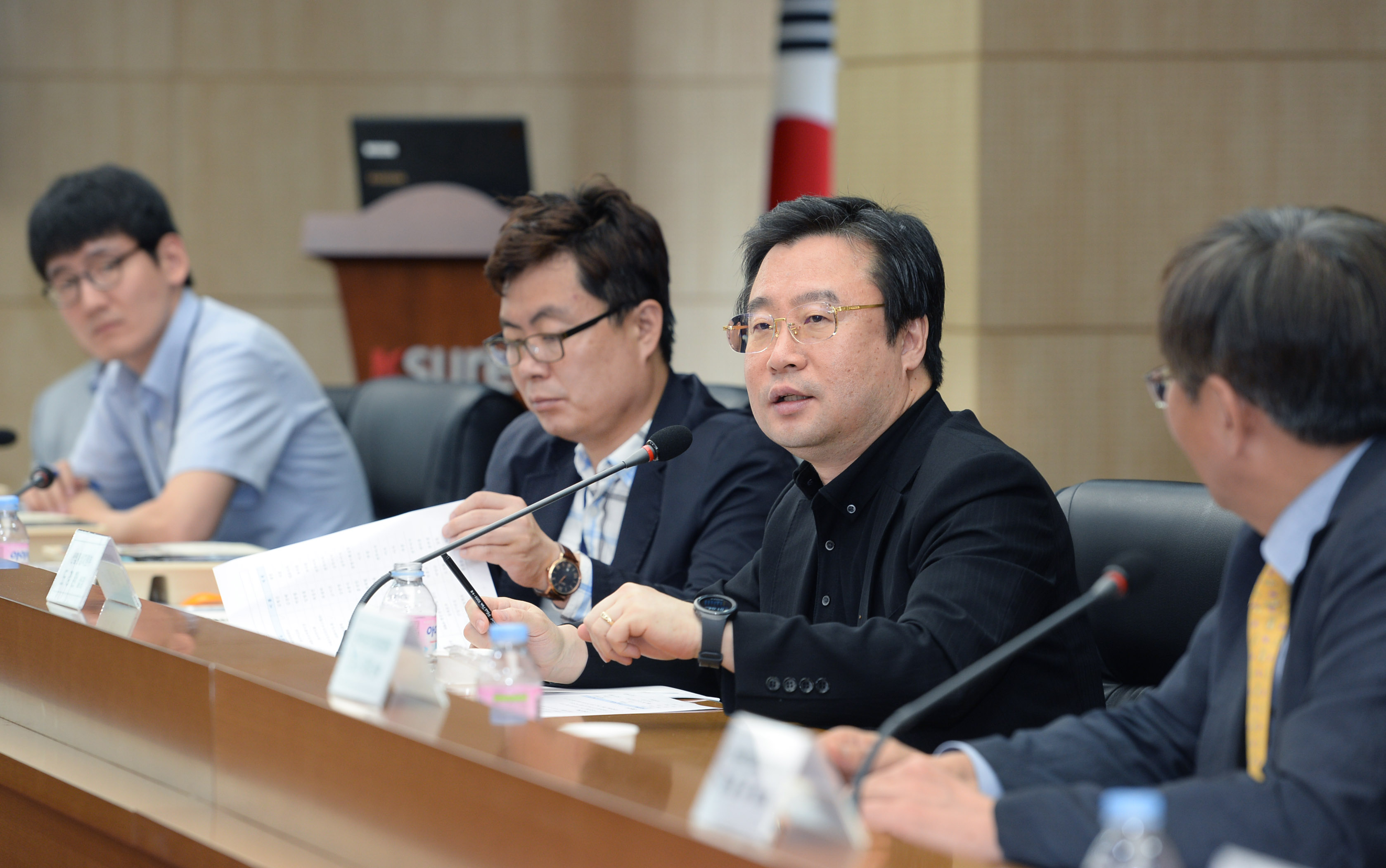 기업활력법 관련 중견기업 간담회 1