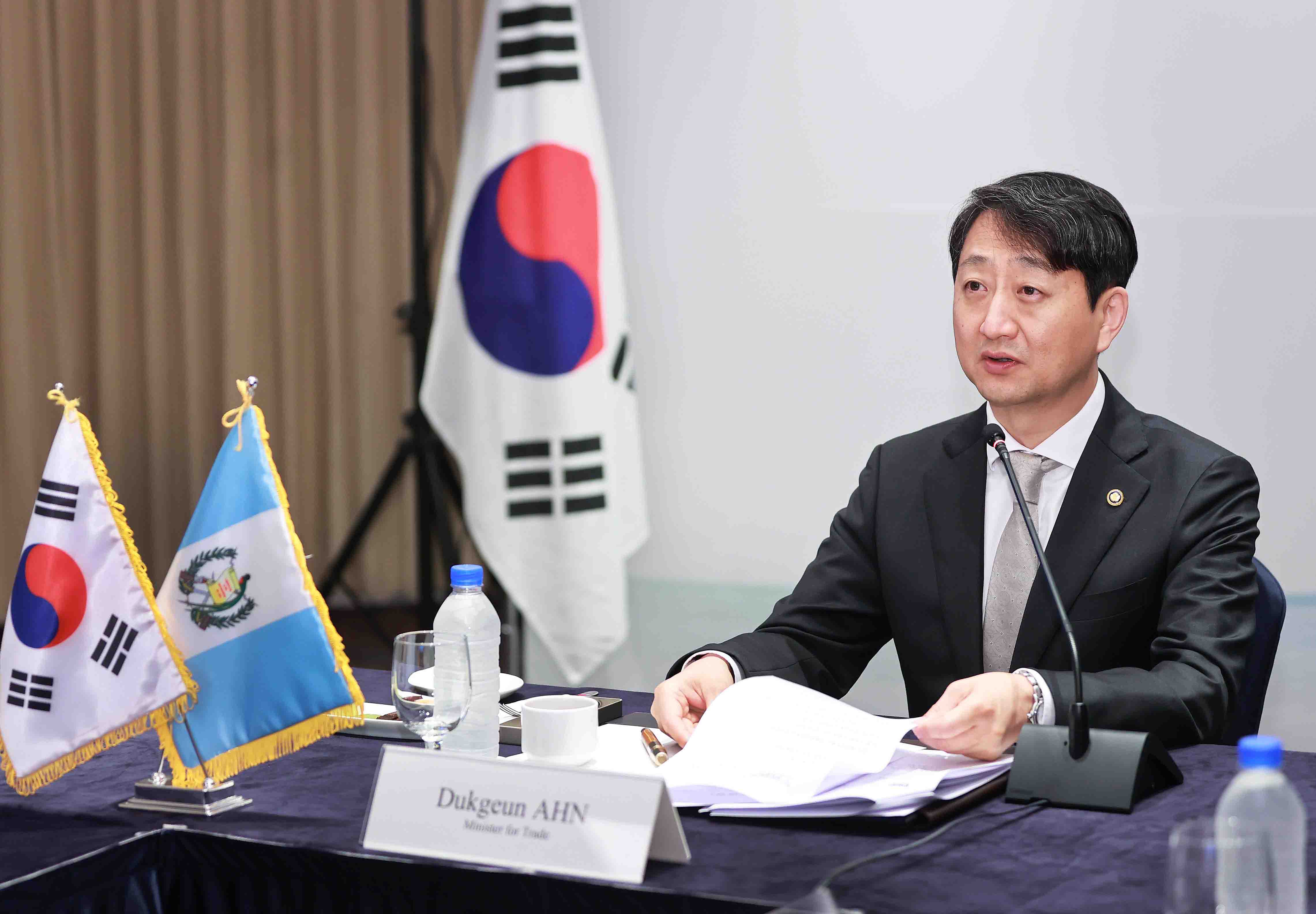 과테말라의 한-중미 FTA 가입협상 타결선언식 4