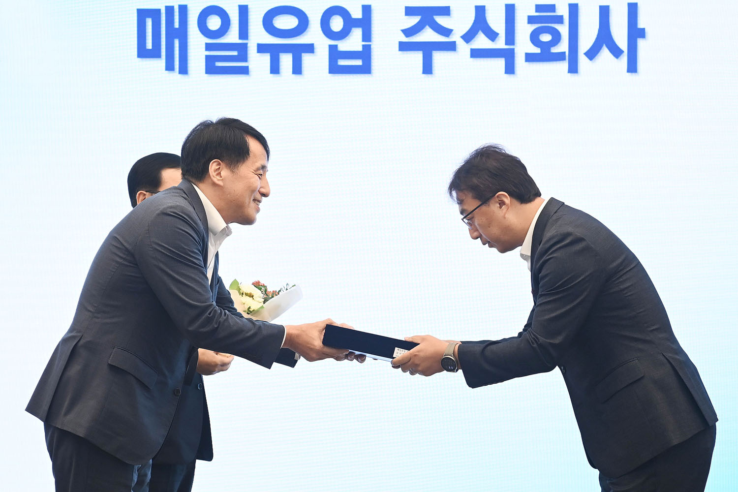 라이징 리더스 300 1기 인증패 수여식 4