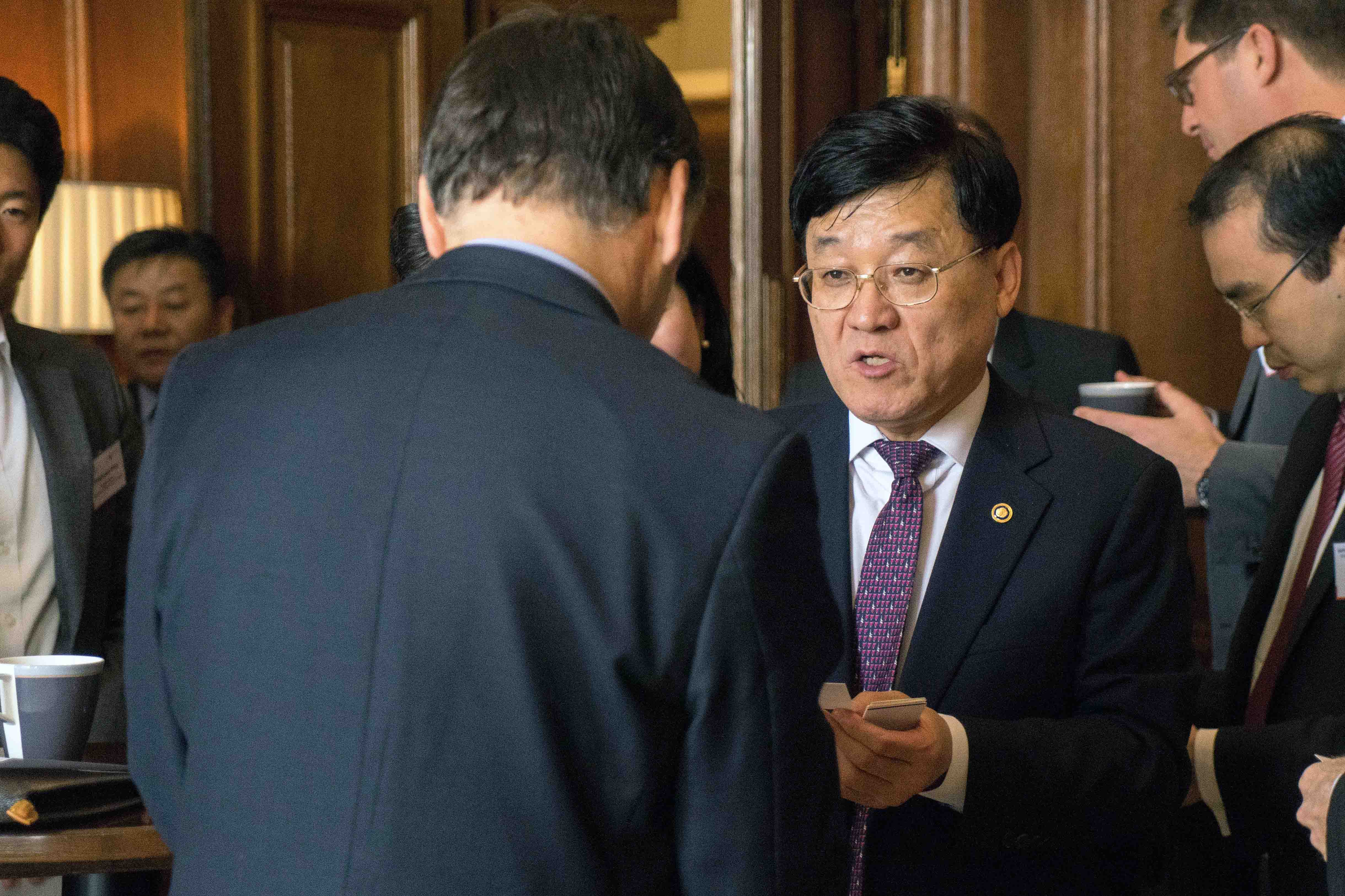  영국 투자가 초청 라운드테이블 3