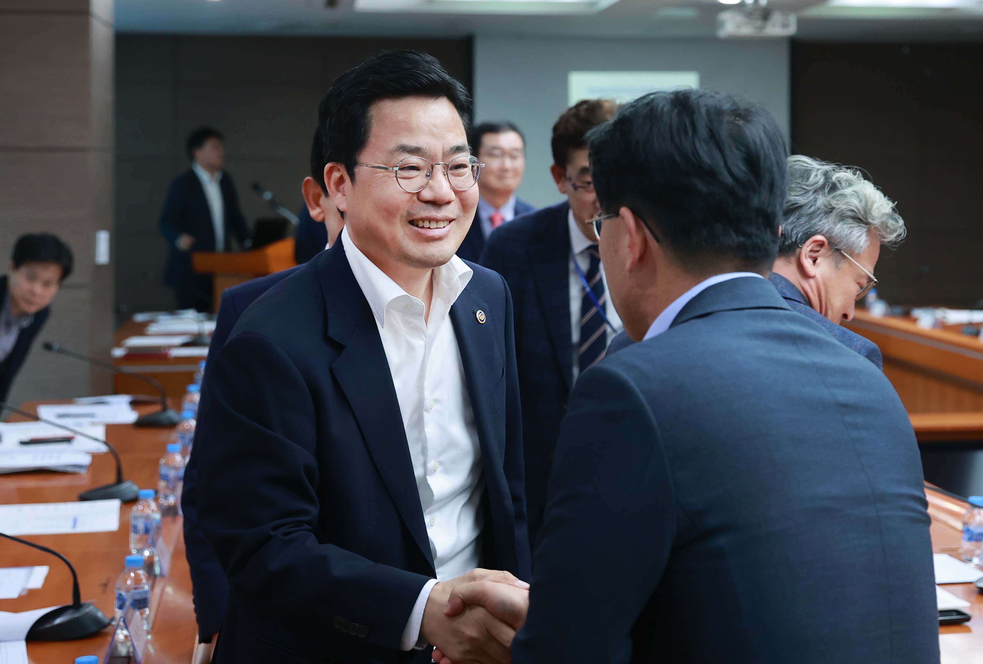제4차 첨단전략산업 특화단지 협의체 회의 5