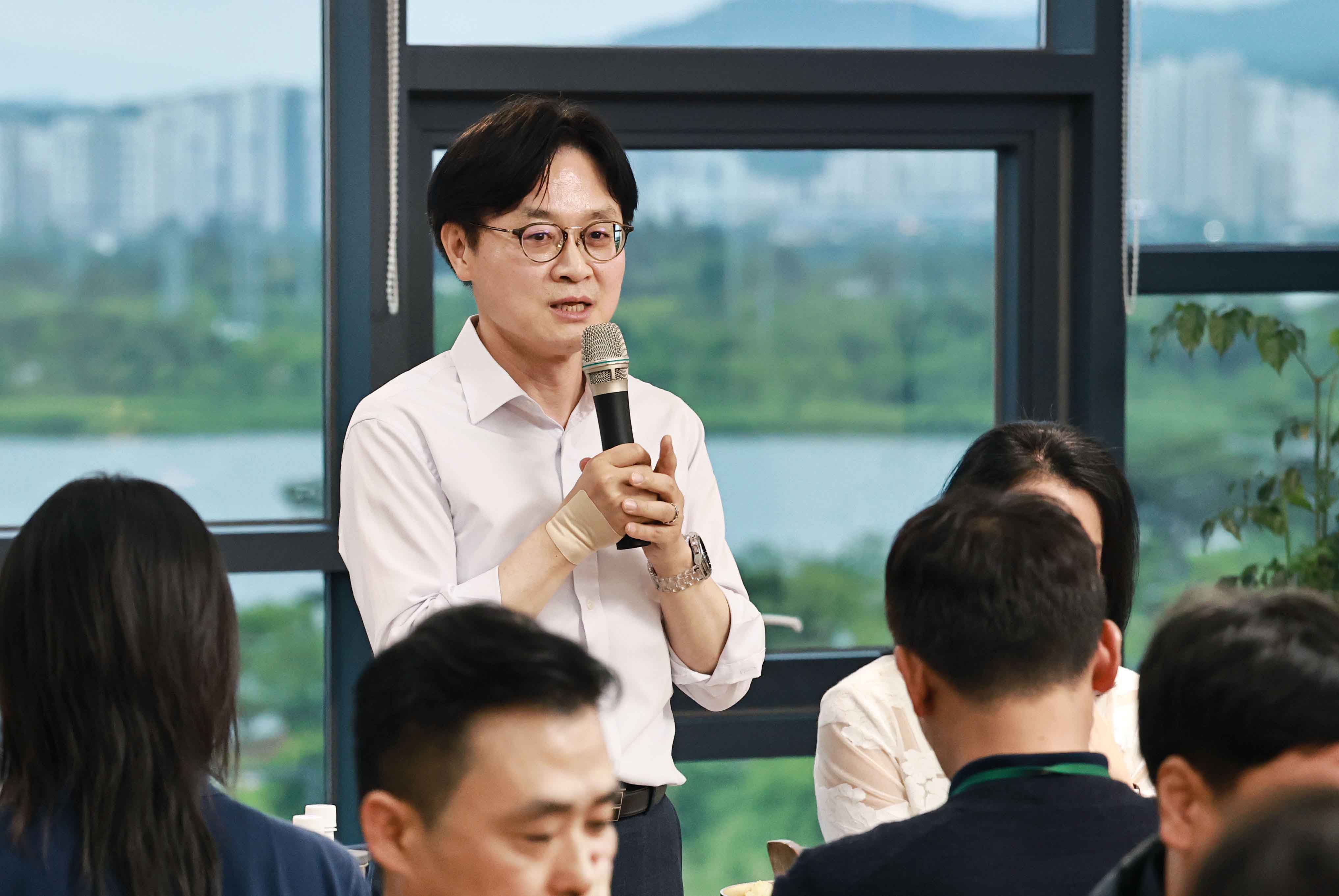 산업통상부 출입기자단 간담회 개최 5