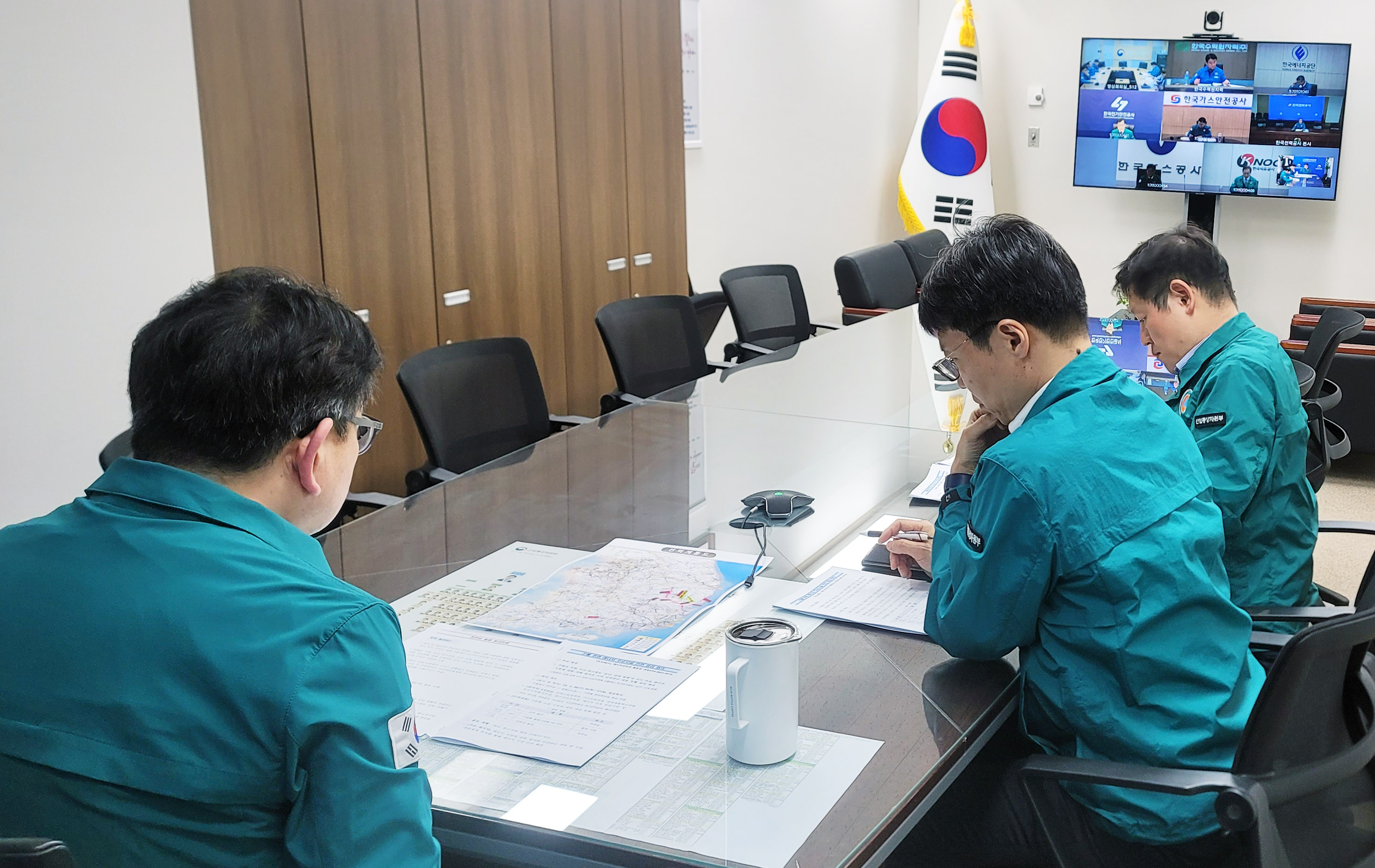 산불 관련 에너지시설 안전조치 등 긴급 상황 점검회의 2