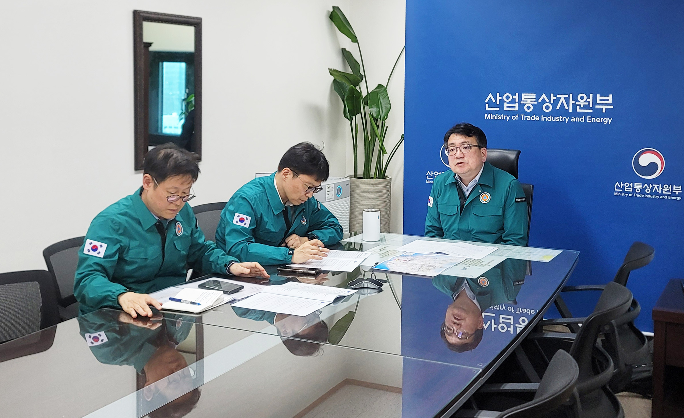 산불 관련 에너지시설 안전조치 등 긴급 상황 점검회의 1