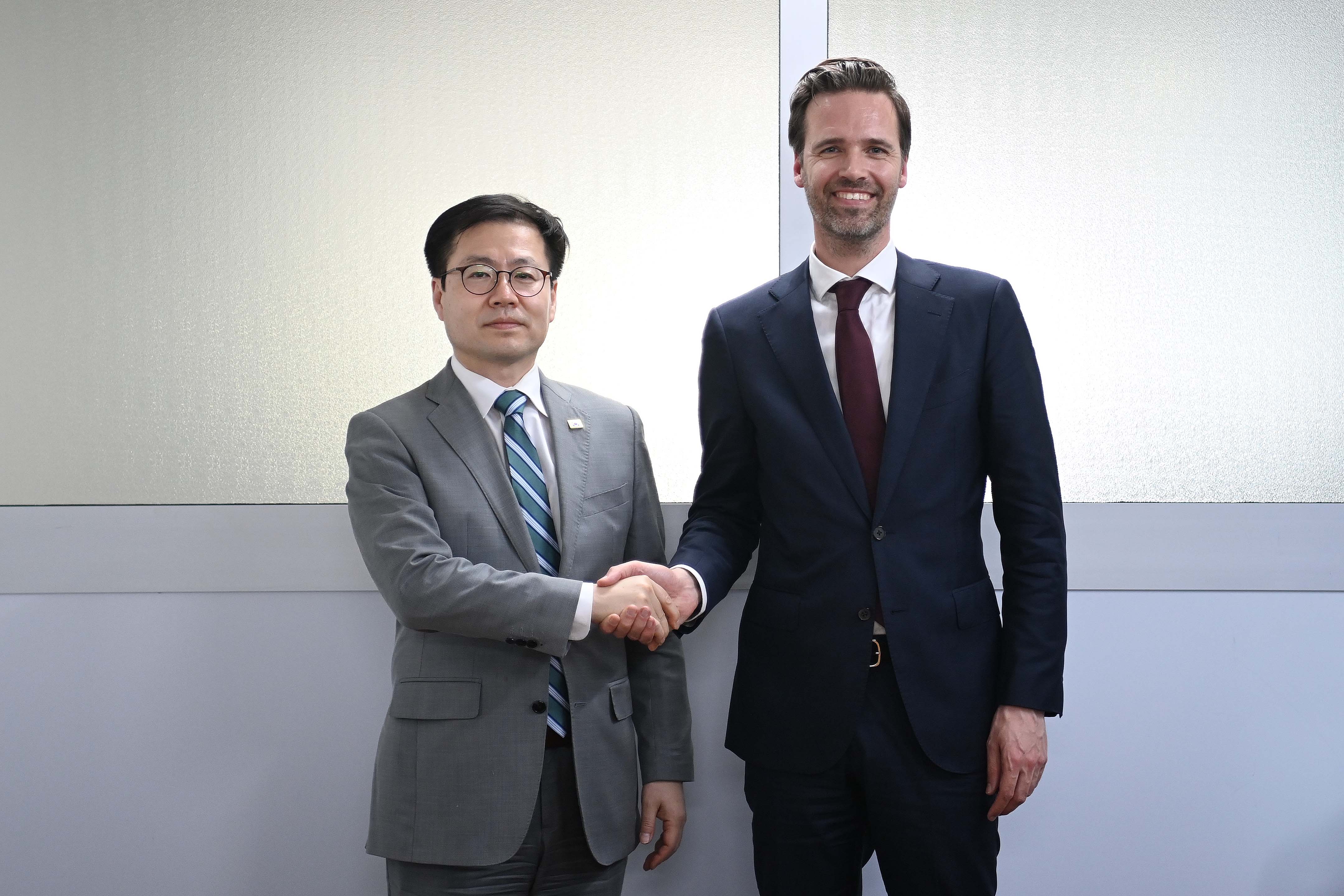네덜란드 국제통상·개발 장관 면담 1