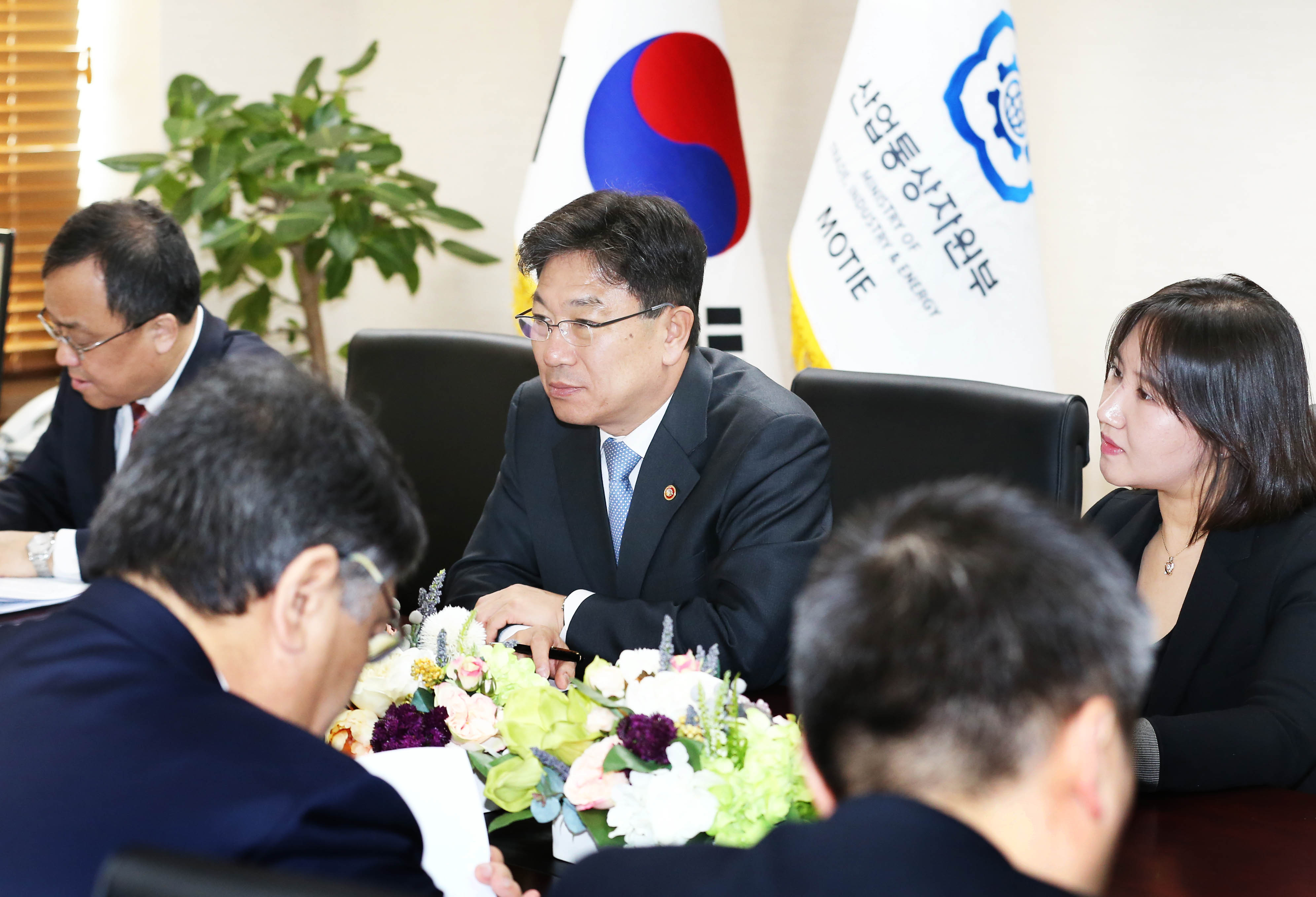 우즈베키스탄 대외경제부장관 면담 2