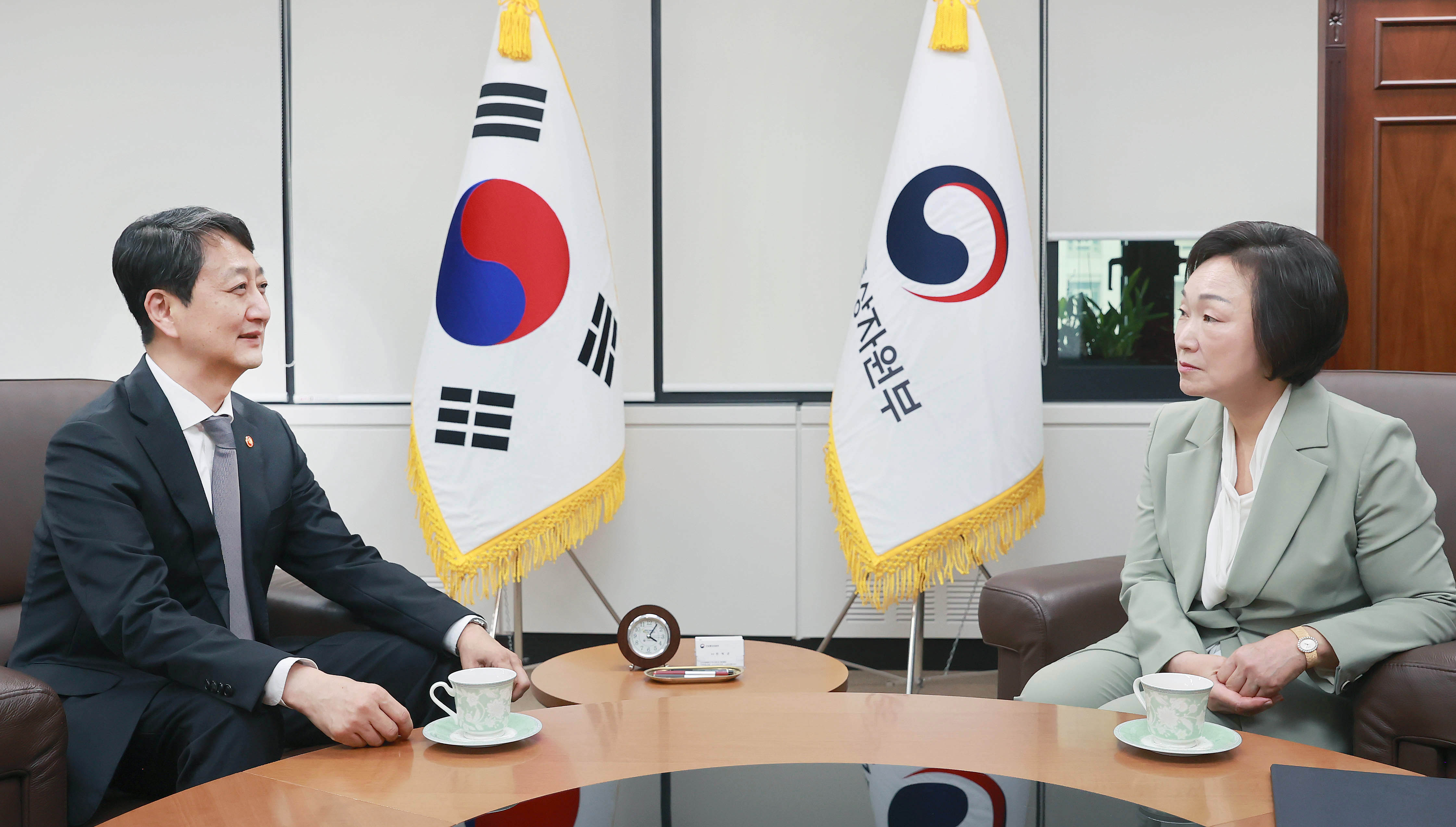제5기 산업융합촉진 옴부즈만 위촉장 수여식 2