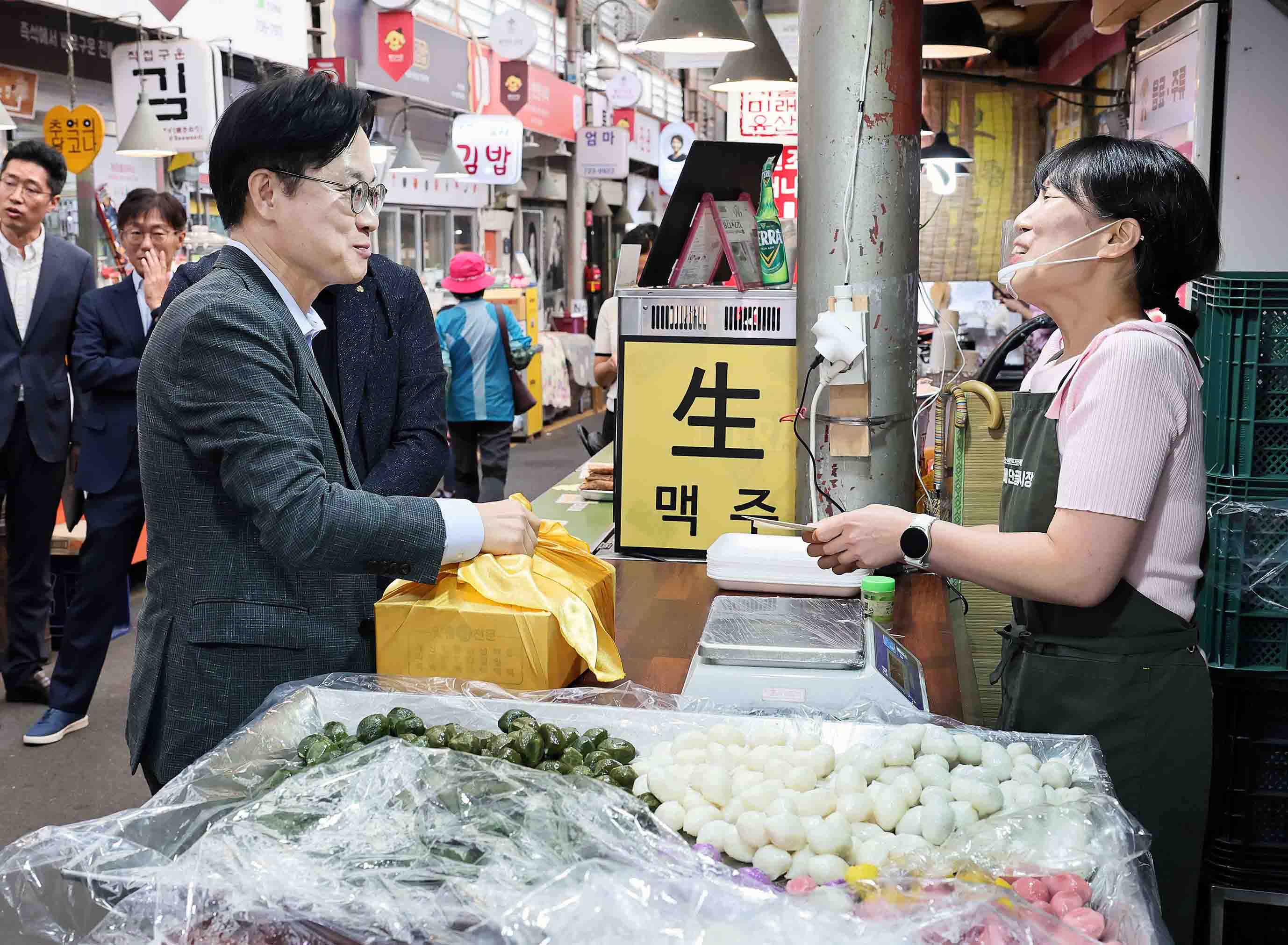 추석 명절을 맞아 전통시장인 통인시장 방문 5