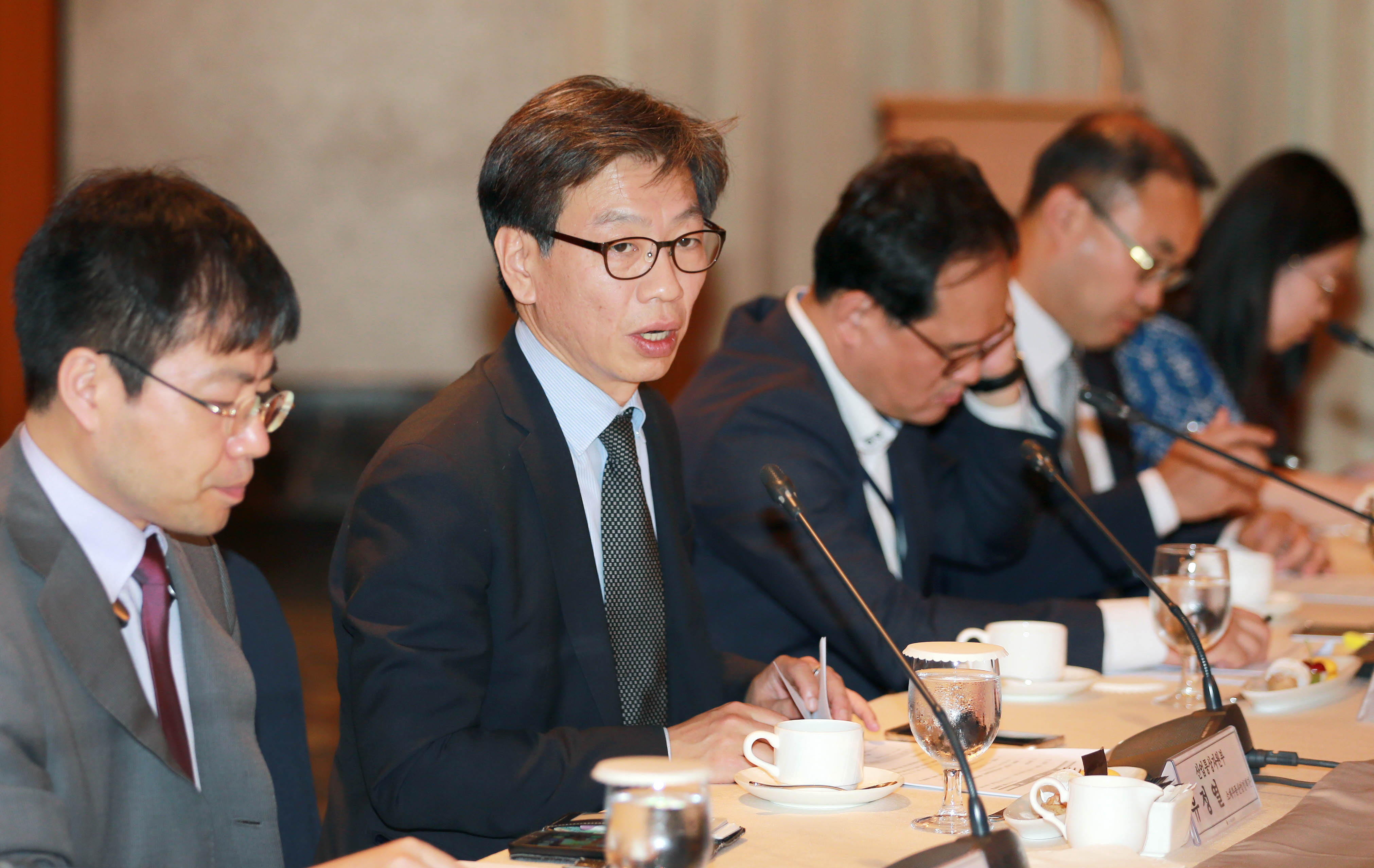 철강 수입규제 TF 긴급점검 회의 1