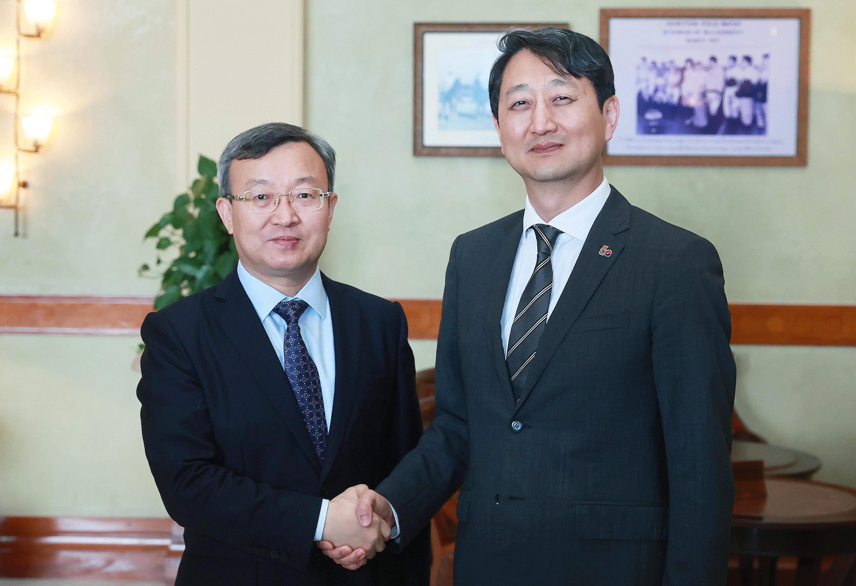 중국 상무부 국제무역담판대표(장관급) 면담 1