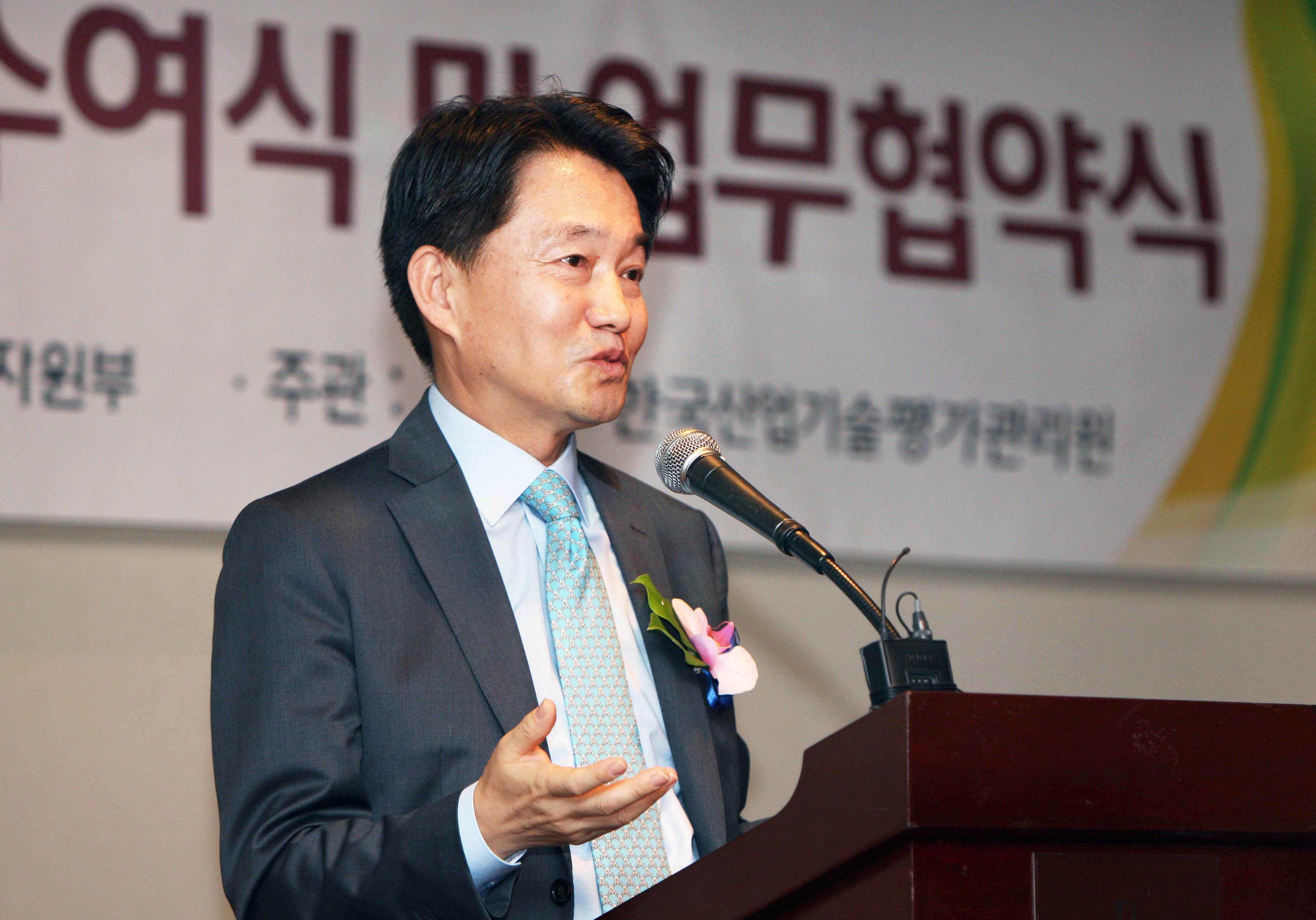 의료기기 R&BD 지정병원 현판수여 및 업무 협약식 5