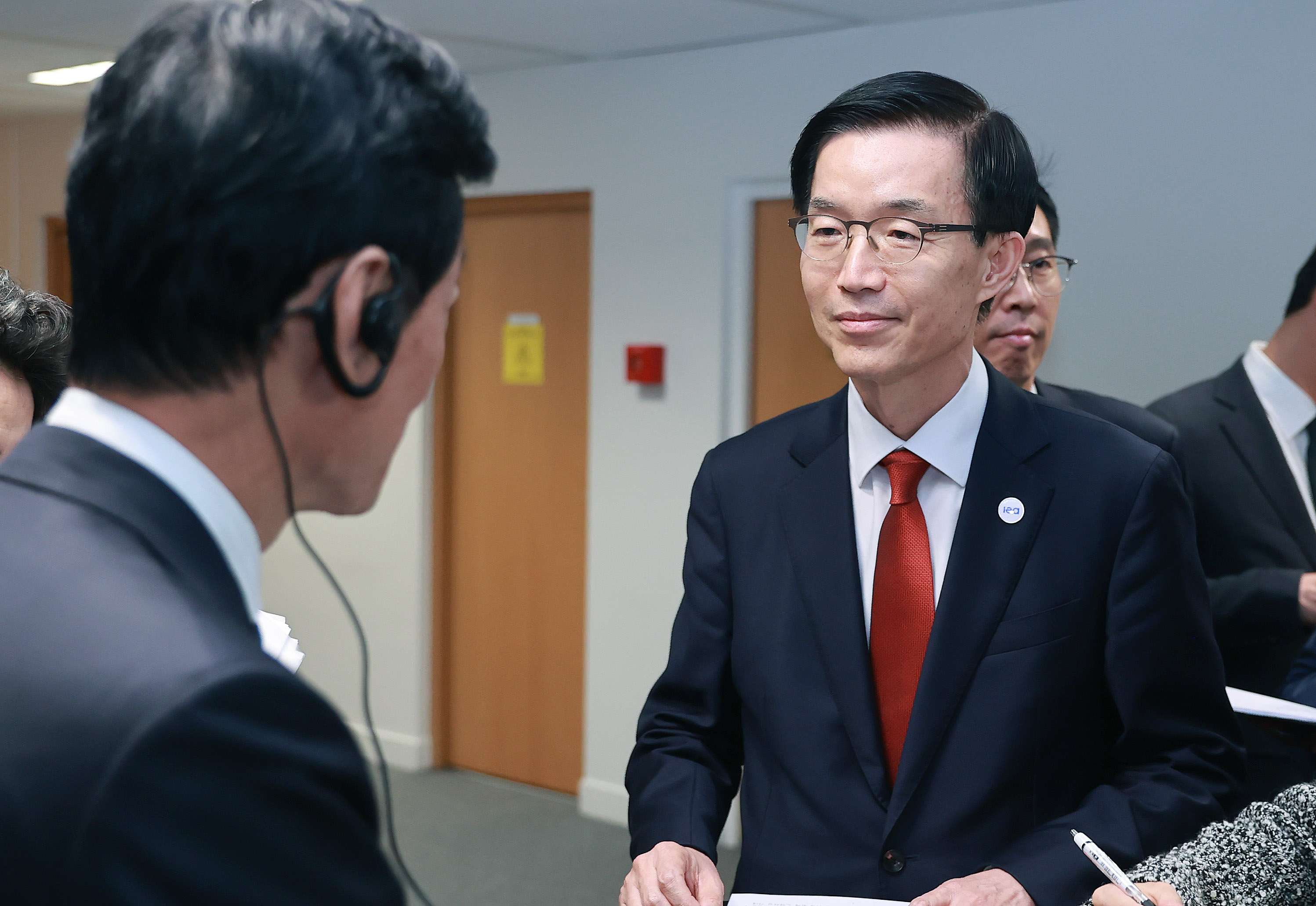 일본 경제산업상 면담 3