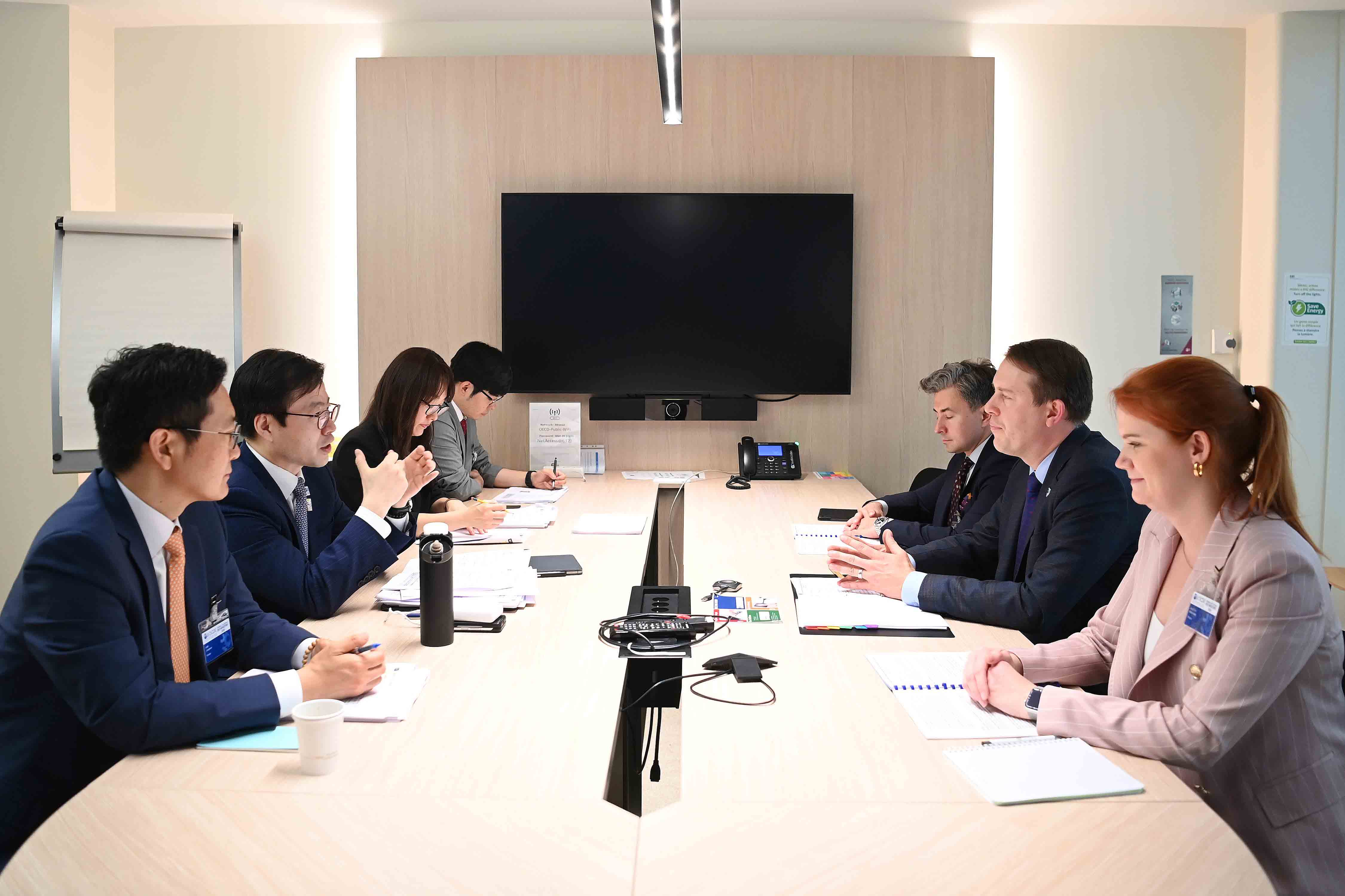 폴란드 경제개발기술부 차관 면담 2