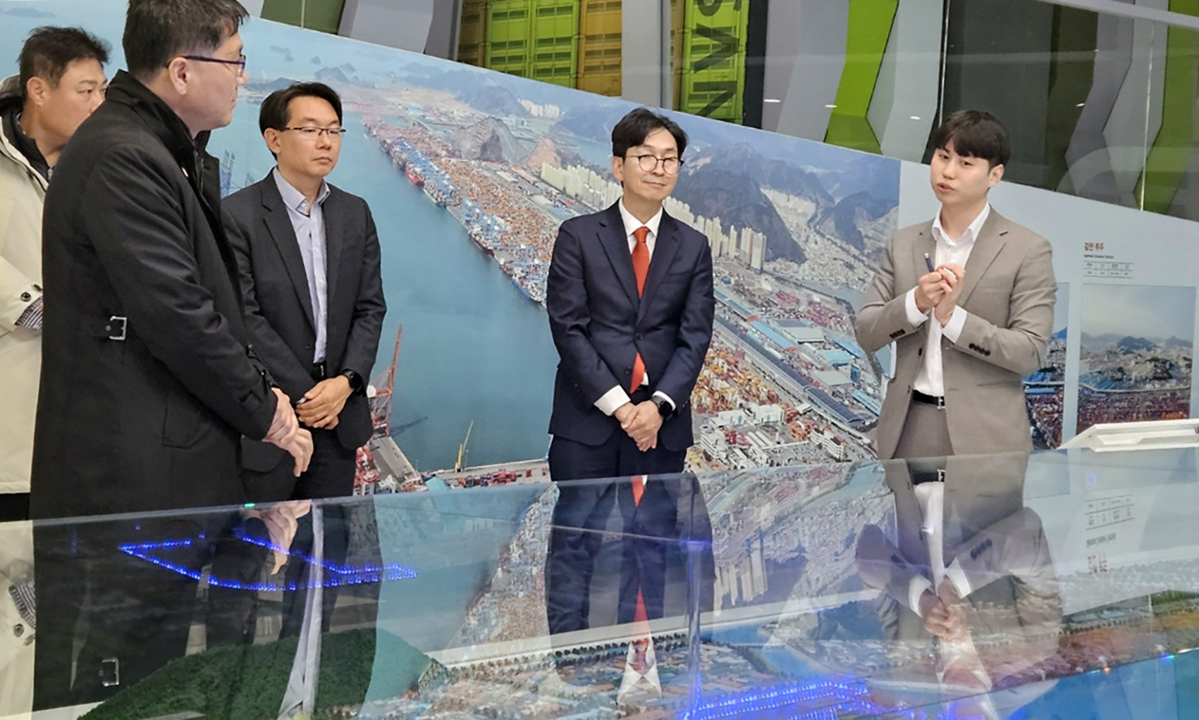 부산세관 신항청사 협업검사 현장 방문 2