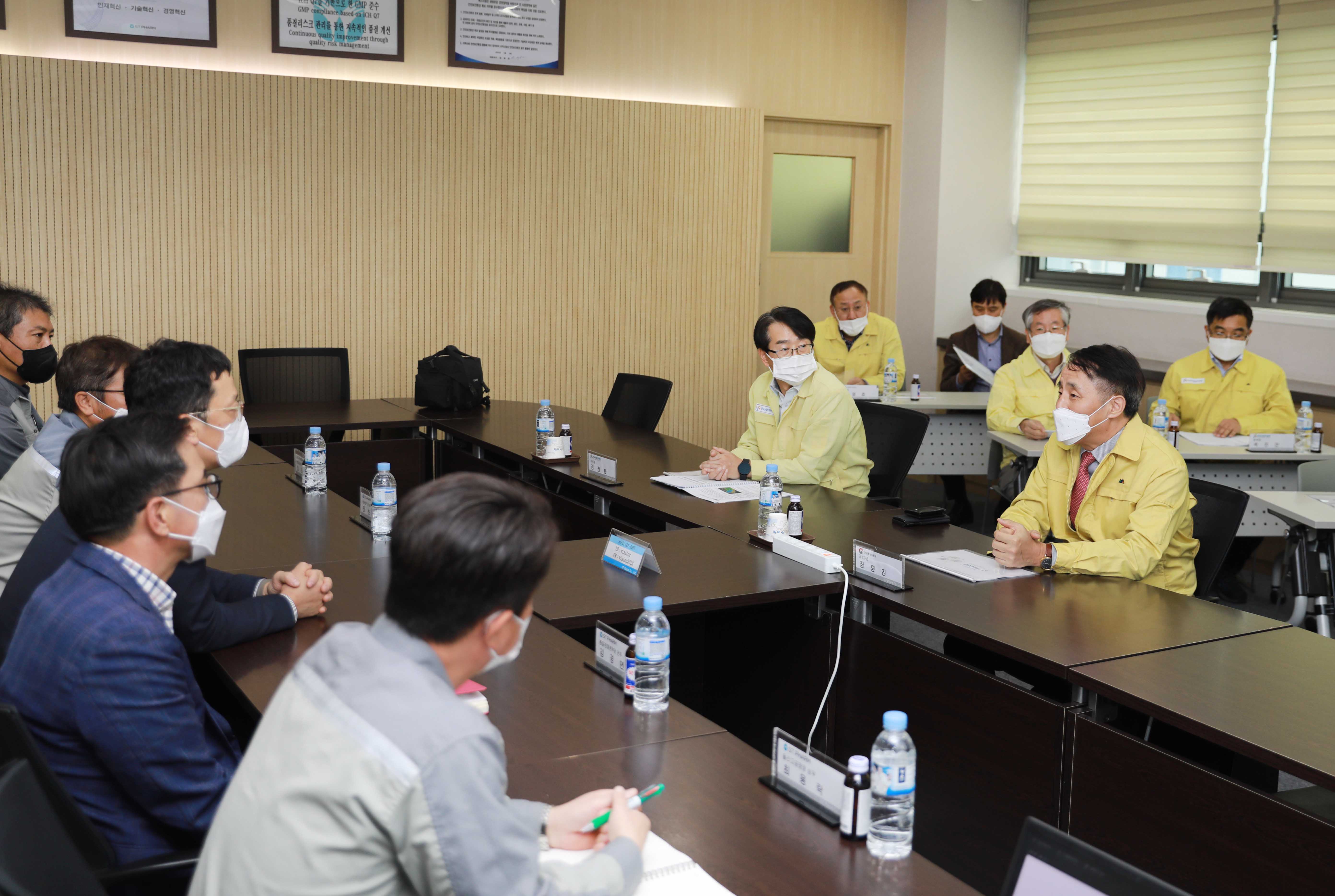 산업단지 입주기업인 에스티팜(주) 안전점검 현장방문 2