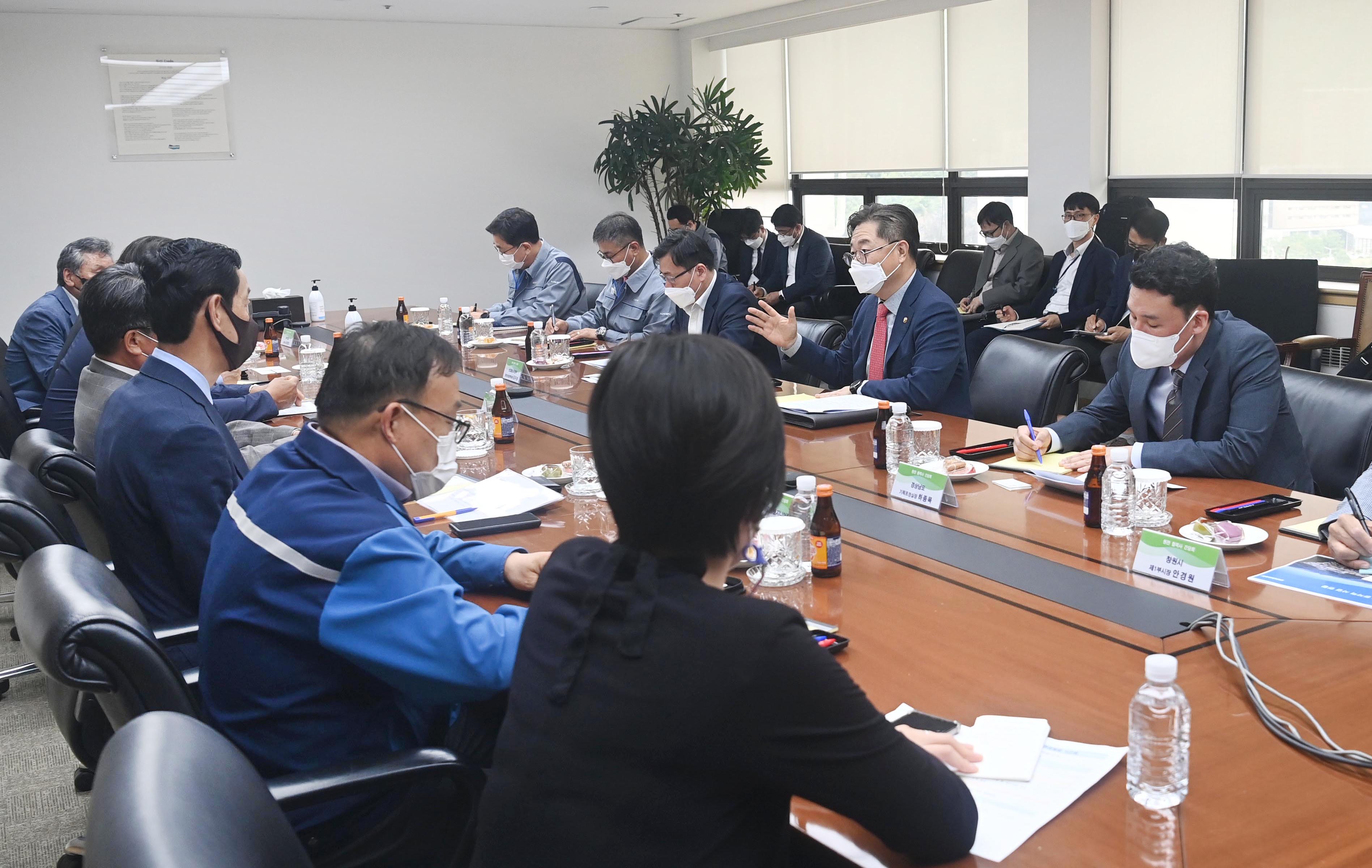 창원지역 원전업계 기업인 간담회 3