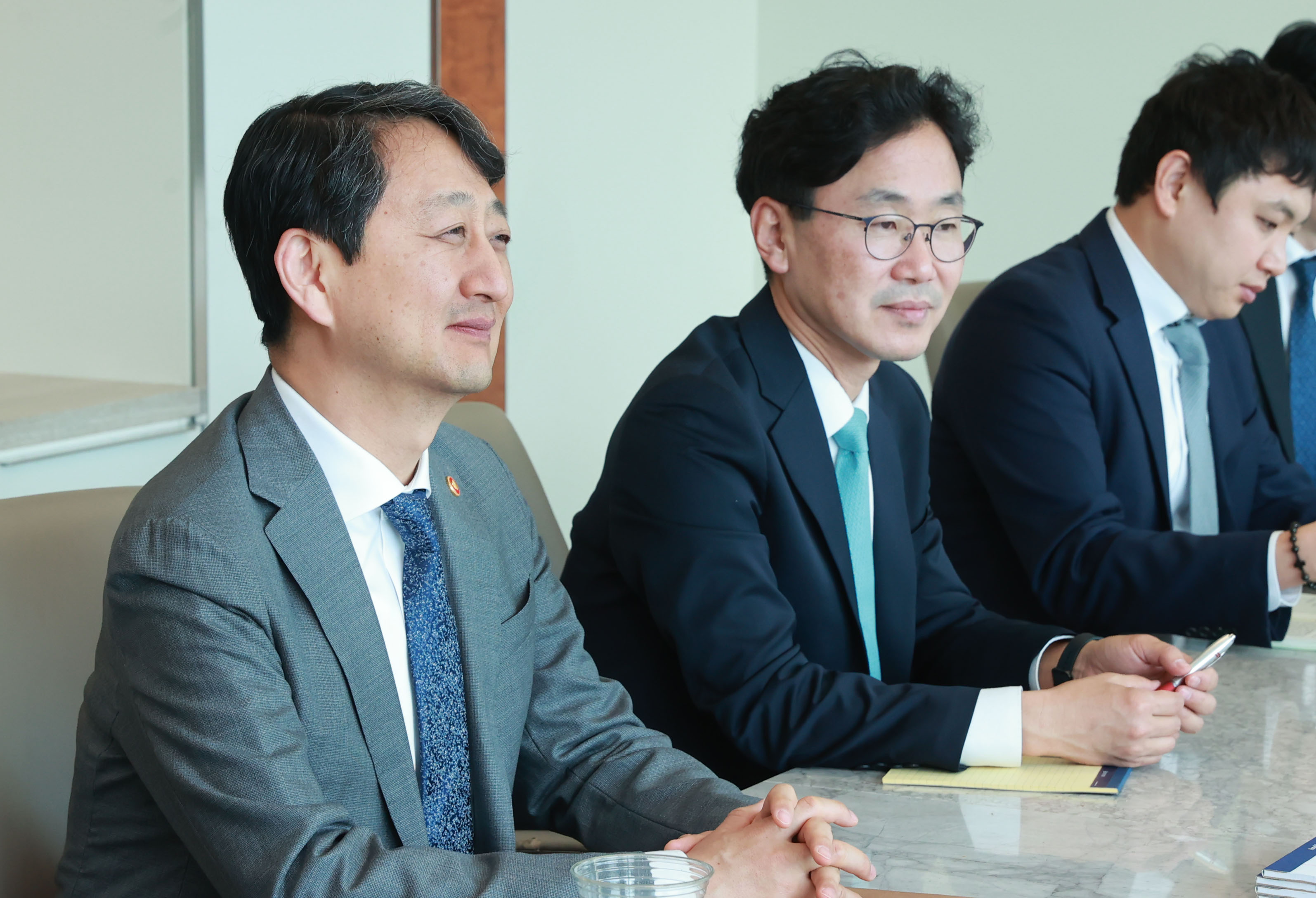크리스 도드 前 미국 상원의원 면담 3