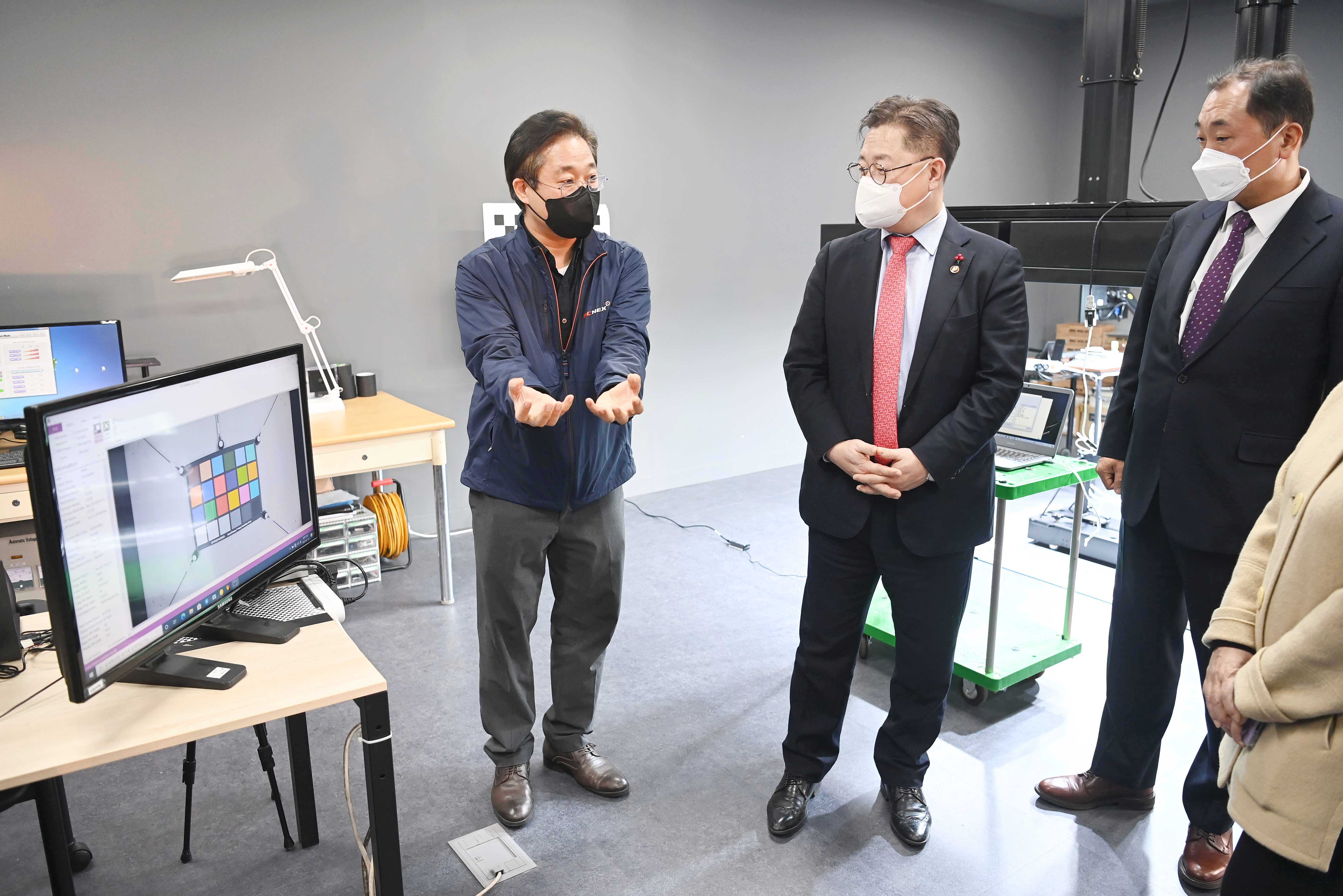 중견기업인 엠씨넥스 현장방문 4