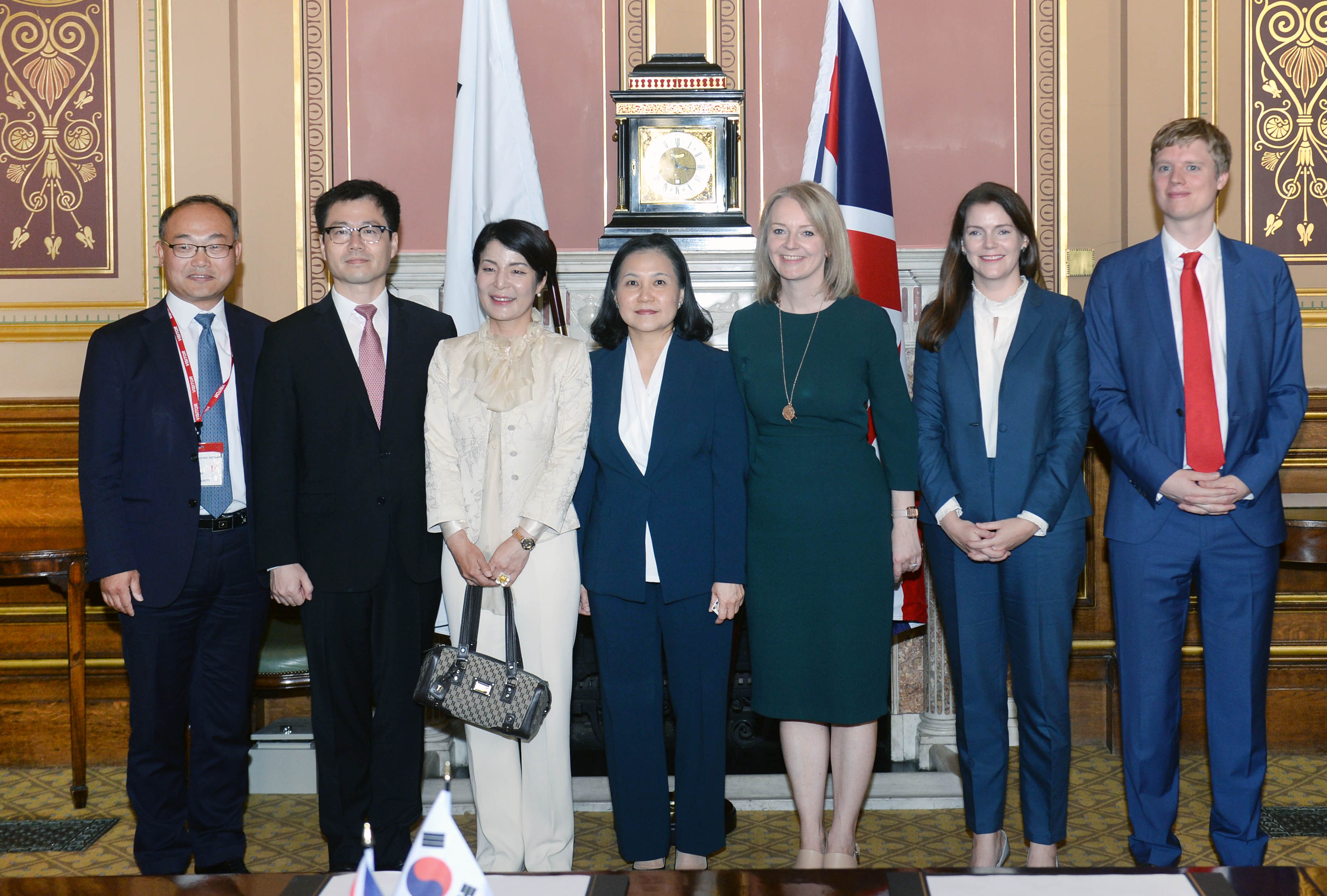 한-영국 자유무역협정(FTA) 정식 서명 5