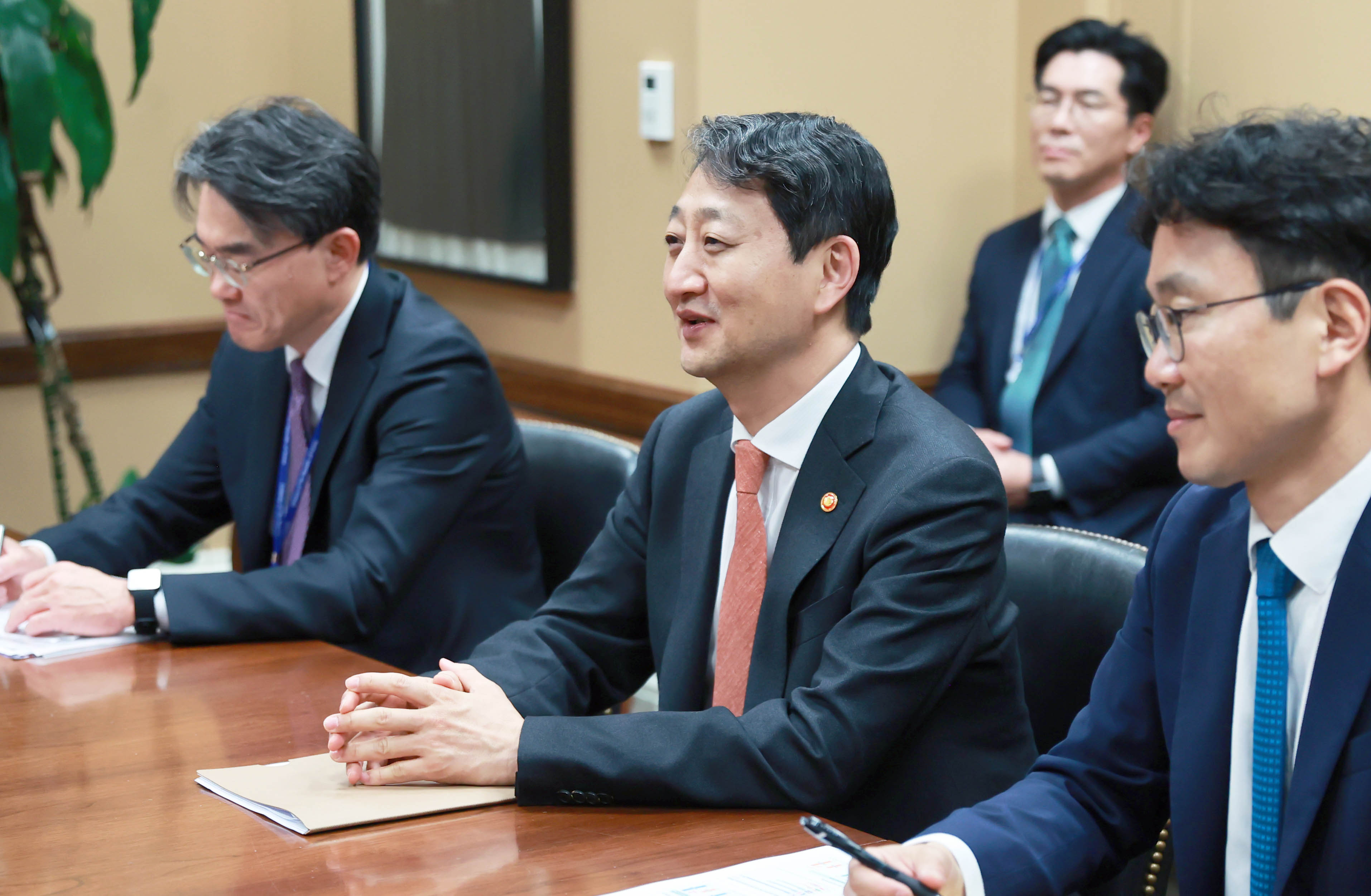 마샤 블랙번 미국 상원의원 면담 3