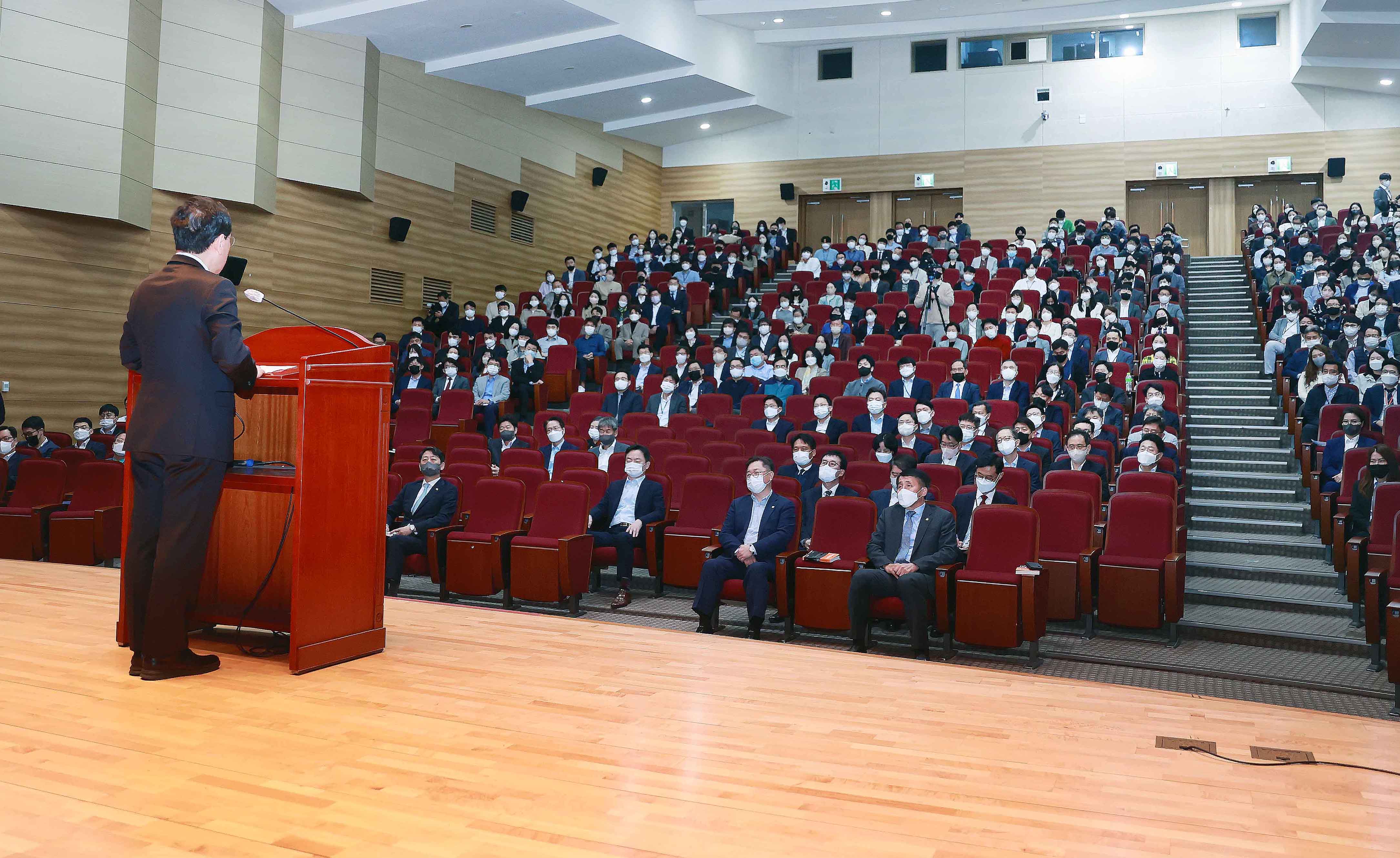 2022년 10월 산업통상자원부 직원 조회 6