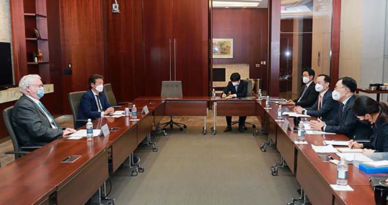 미국 국제전략문제연구소(CSIS) 소장 면담 1