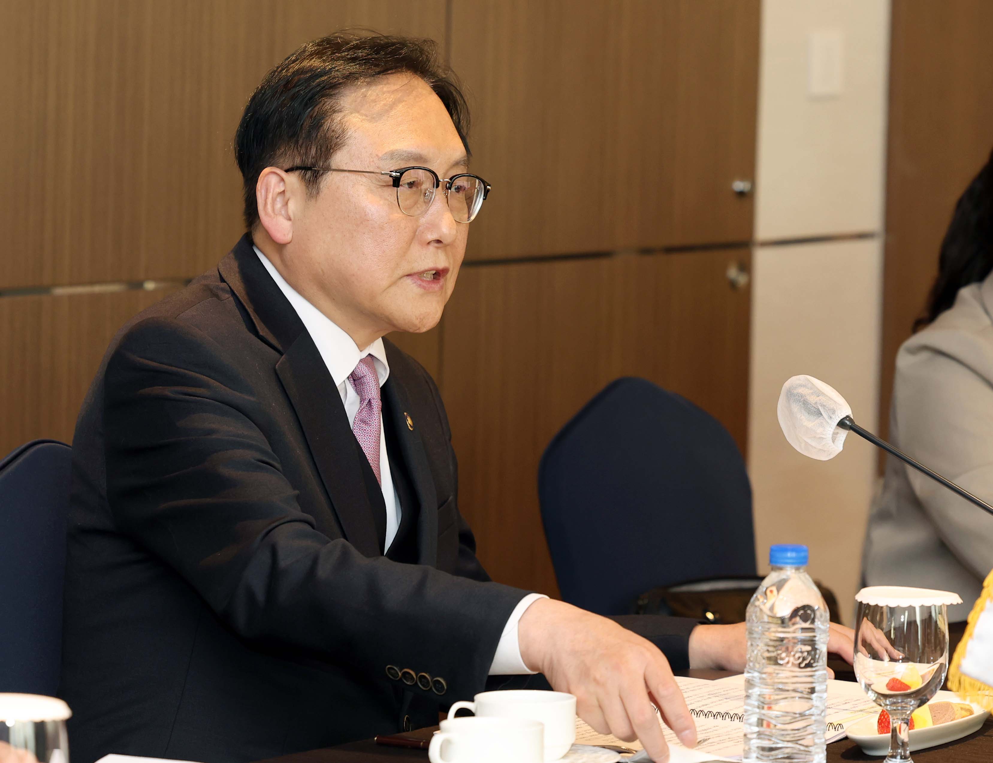 중국 상무부 부부장(차관급) 면담 3