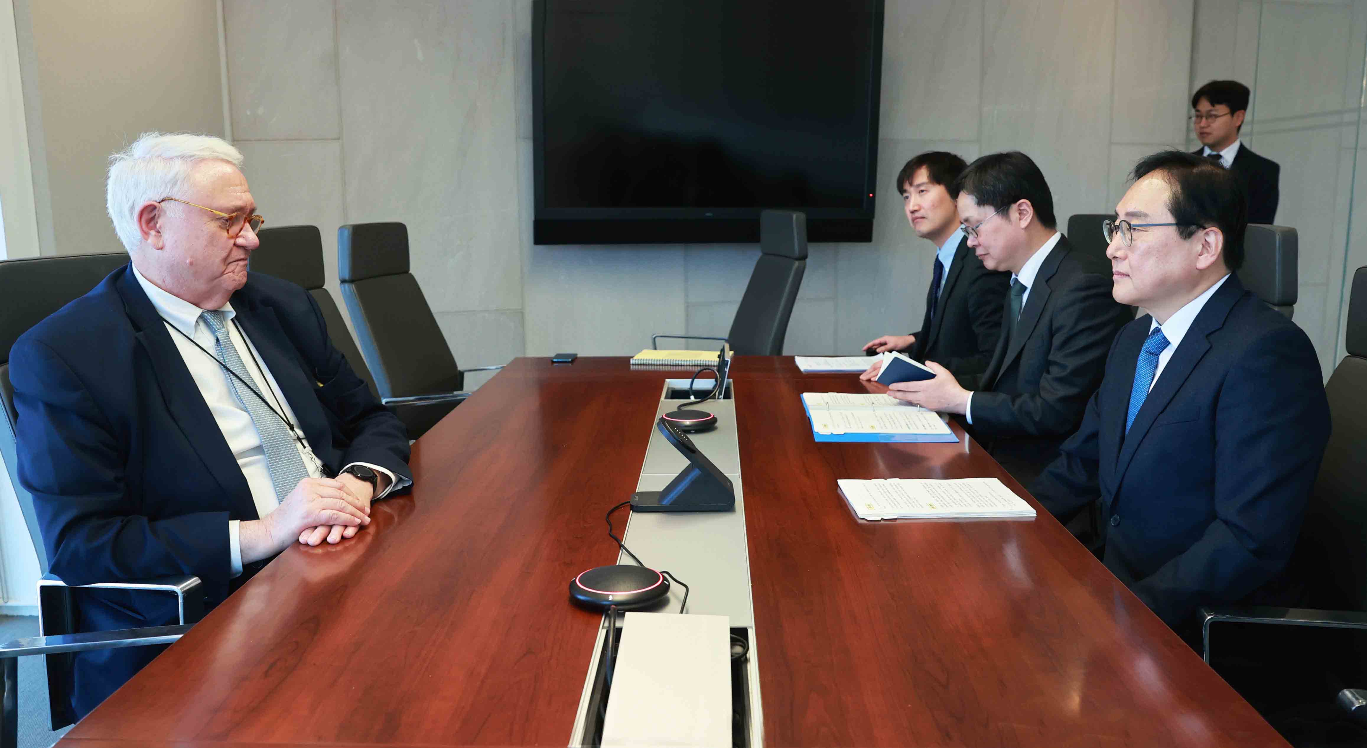 미국 전략국제문제연구소(CSIS) 회장 면담 1