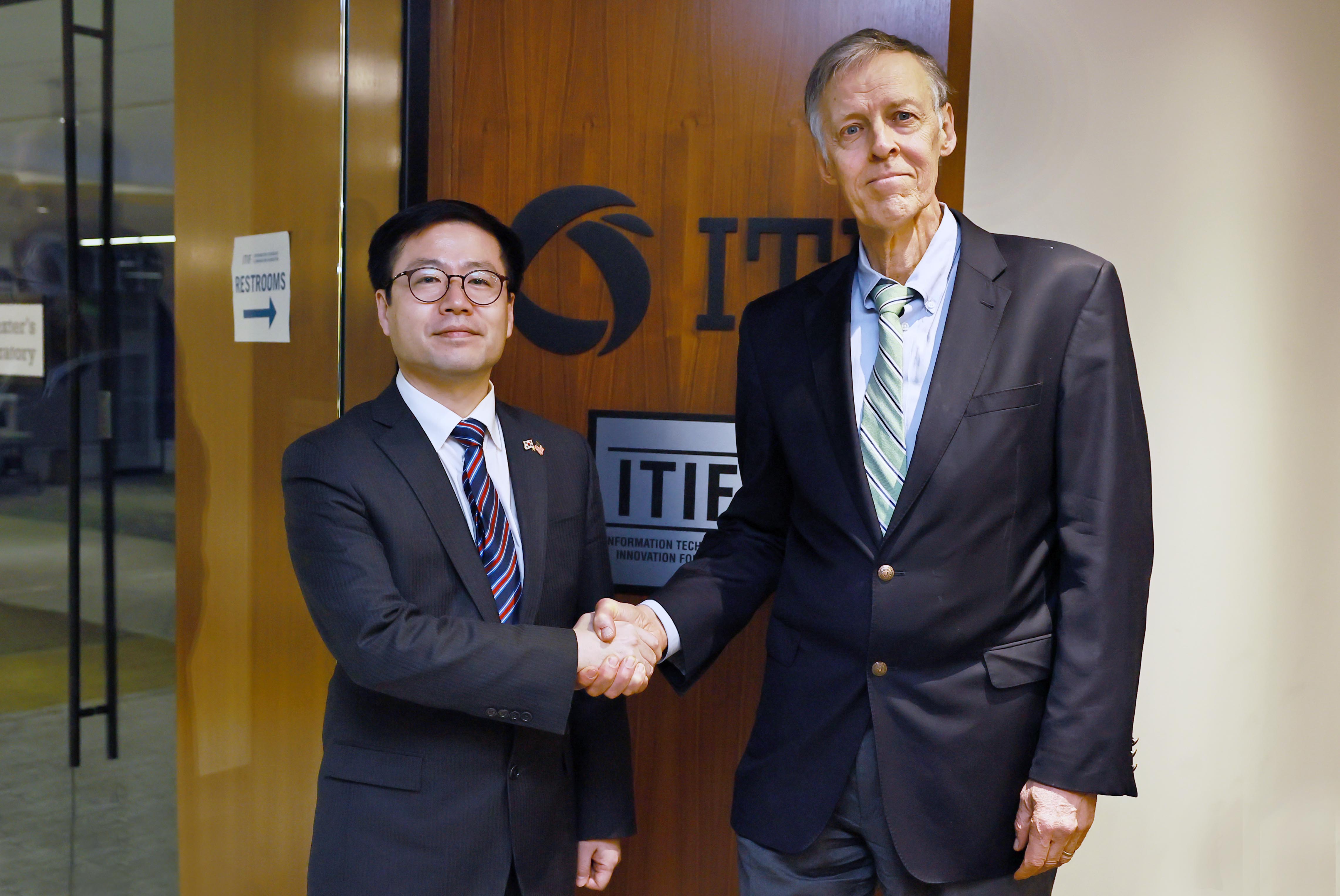 미국 정보기술혁신재단(ITIF) 회장 면담 1