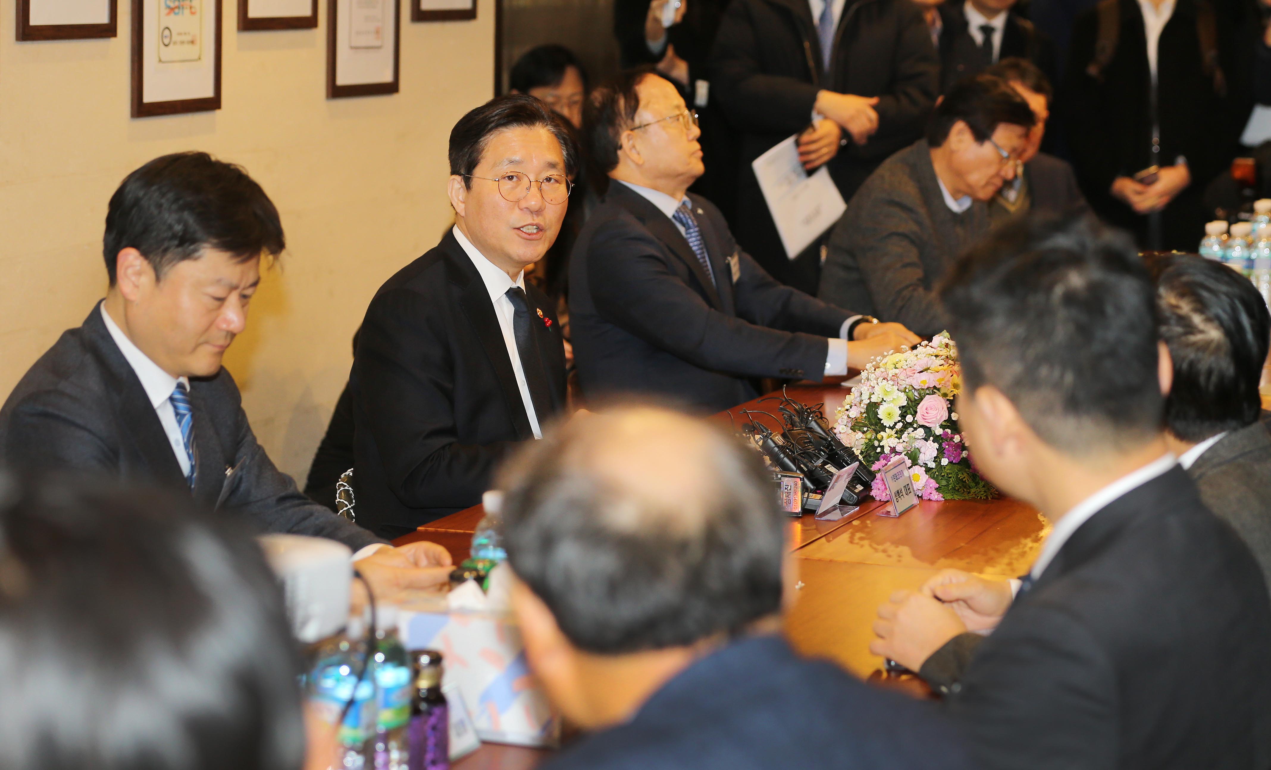 수소경제 추진 1주년 성과 관련 간담회 2