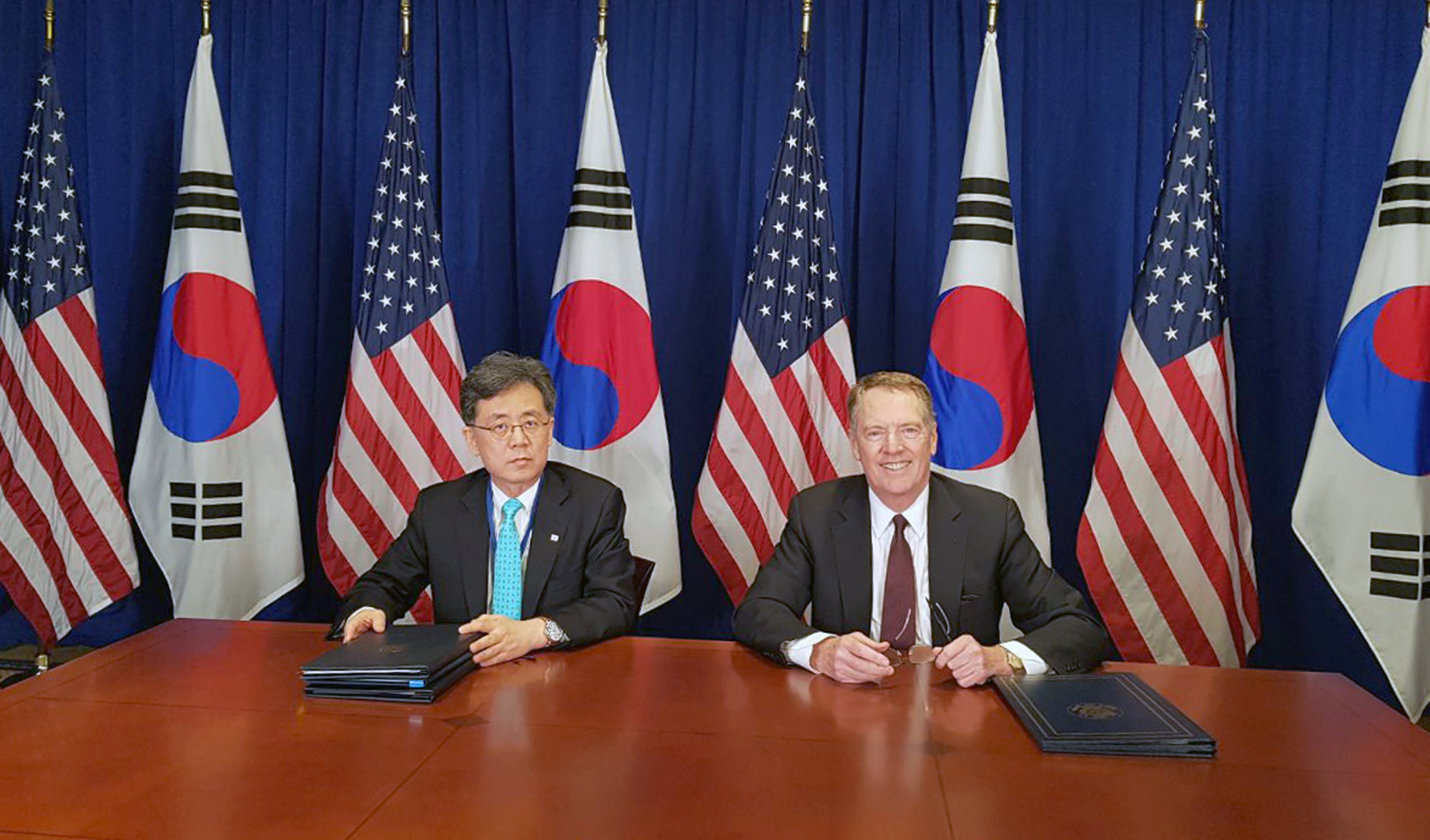 한-미 FTA 개정협상 결과문서 서명 4