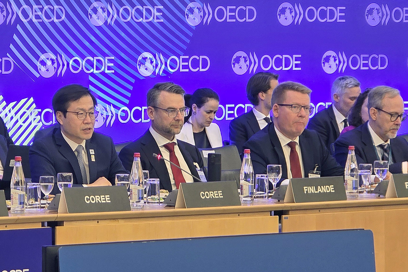 OECD 각료이사회 세션 1-산업정책의 목표와 영향 간 균형 회의 2