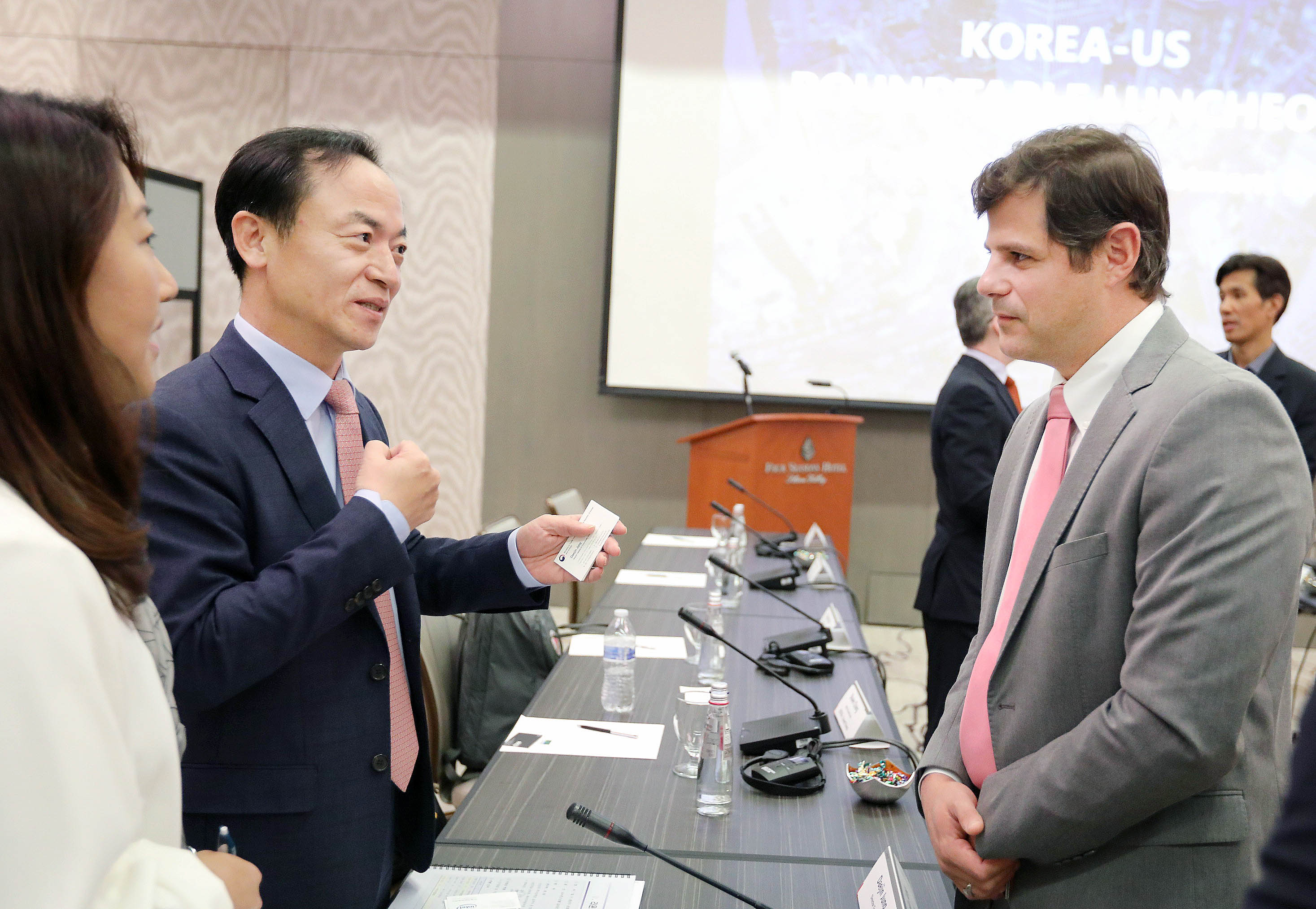 미국 투자가 라운드테이블 5