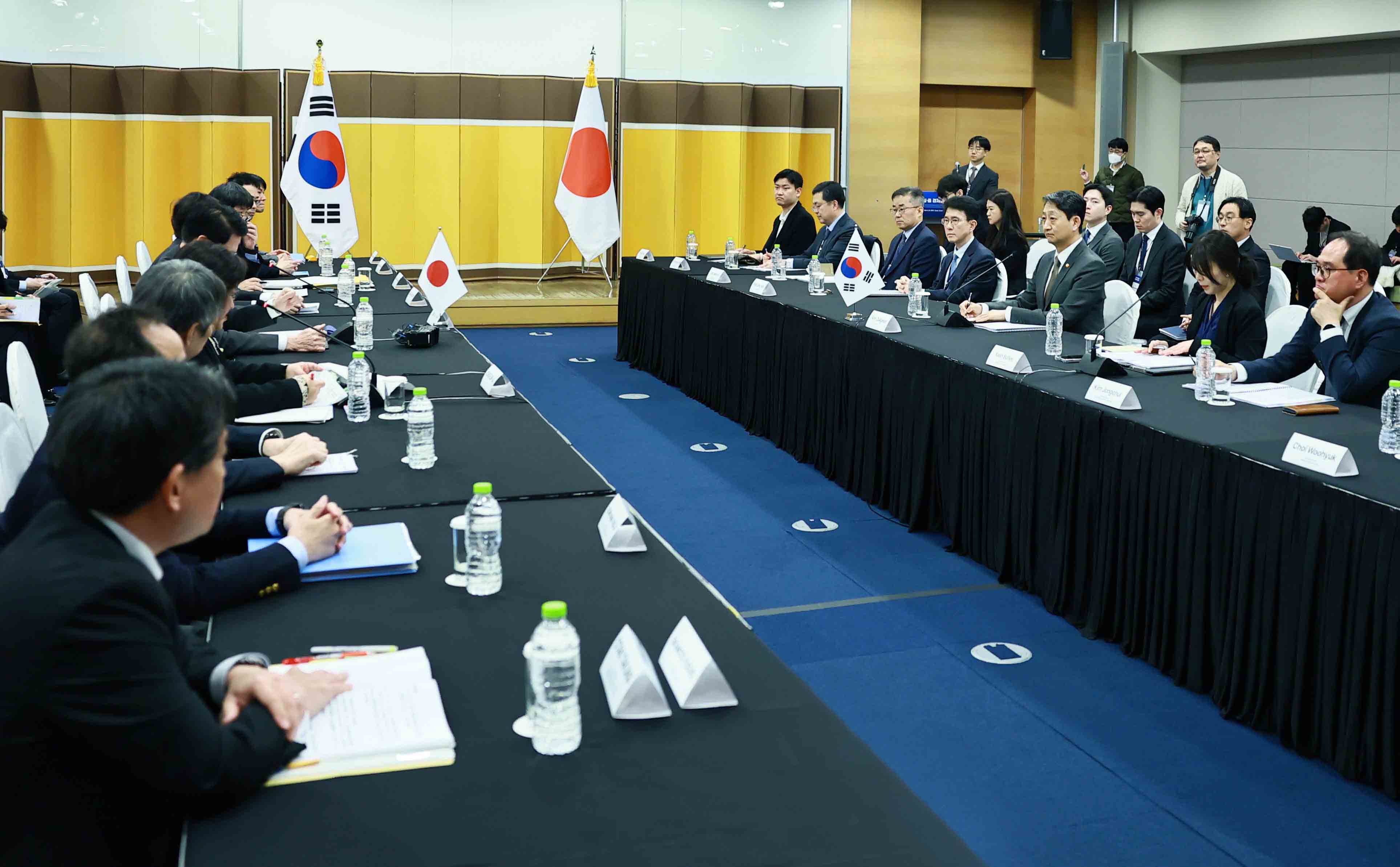 일본 경제산업성 대신 면담 6