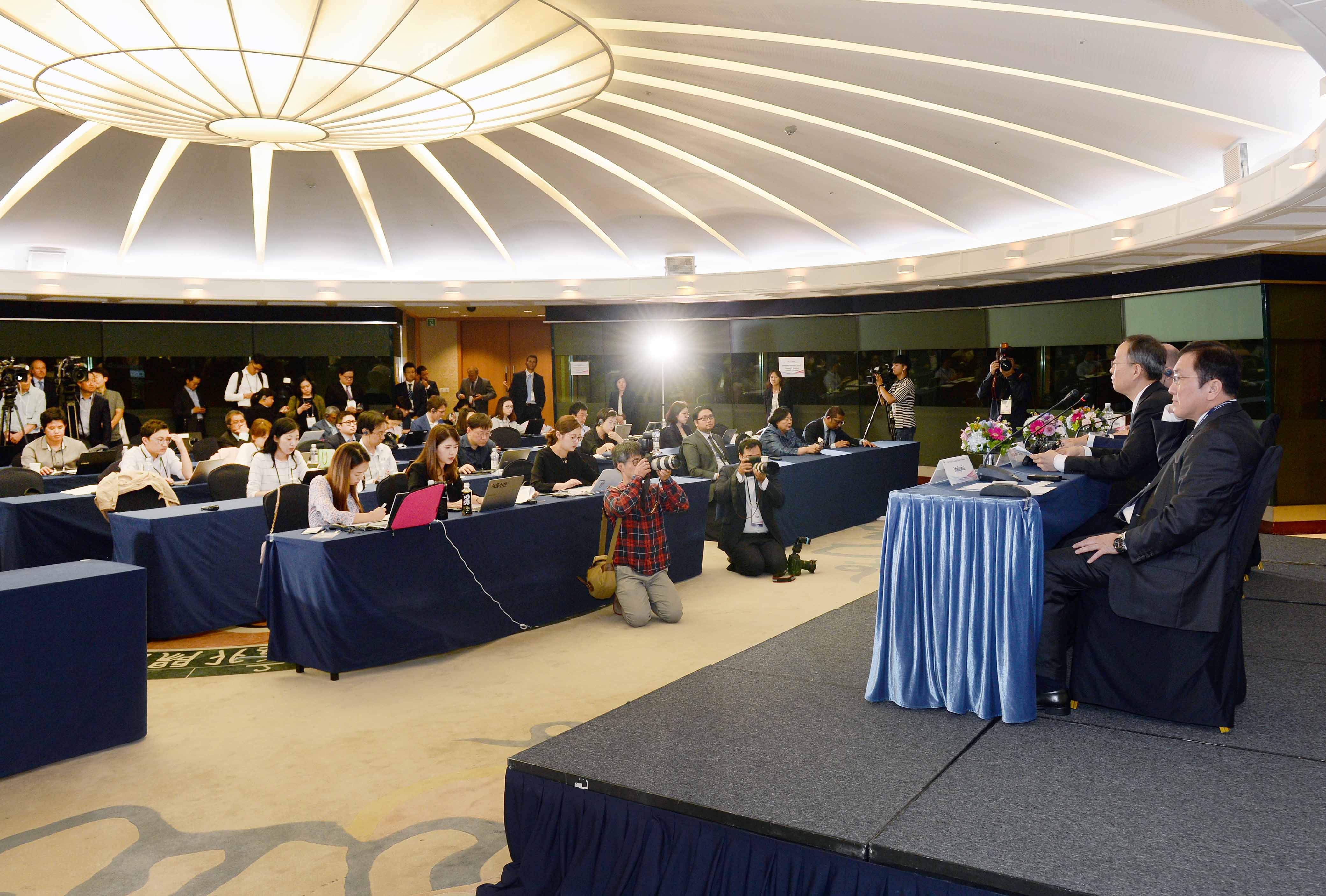 제7차 ASEM 경제장관회의 결과 기자회견 4