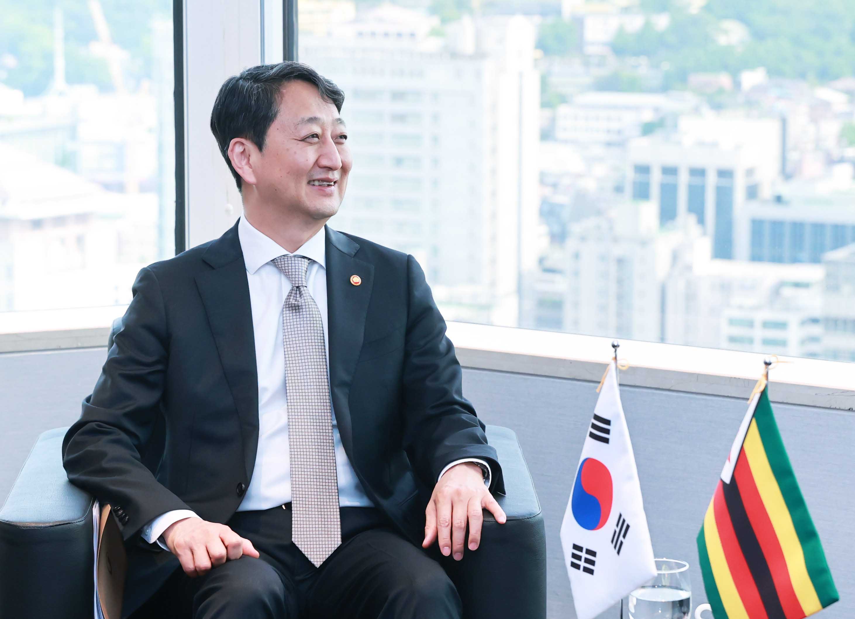 짐바브웨 외교통상부 장관 면담 4