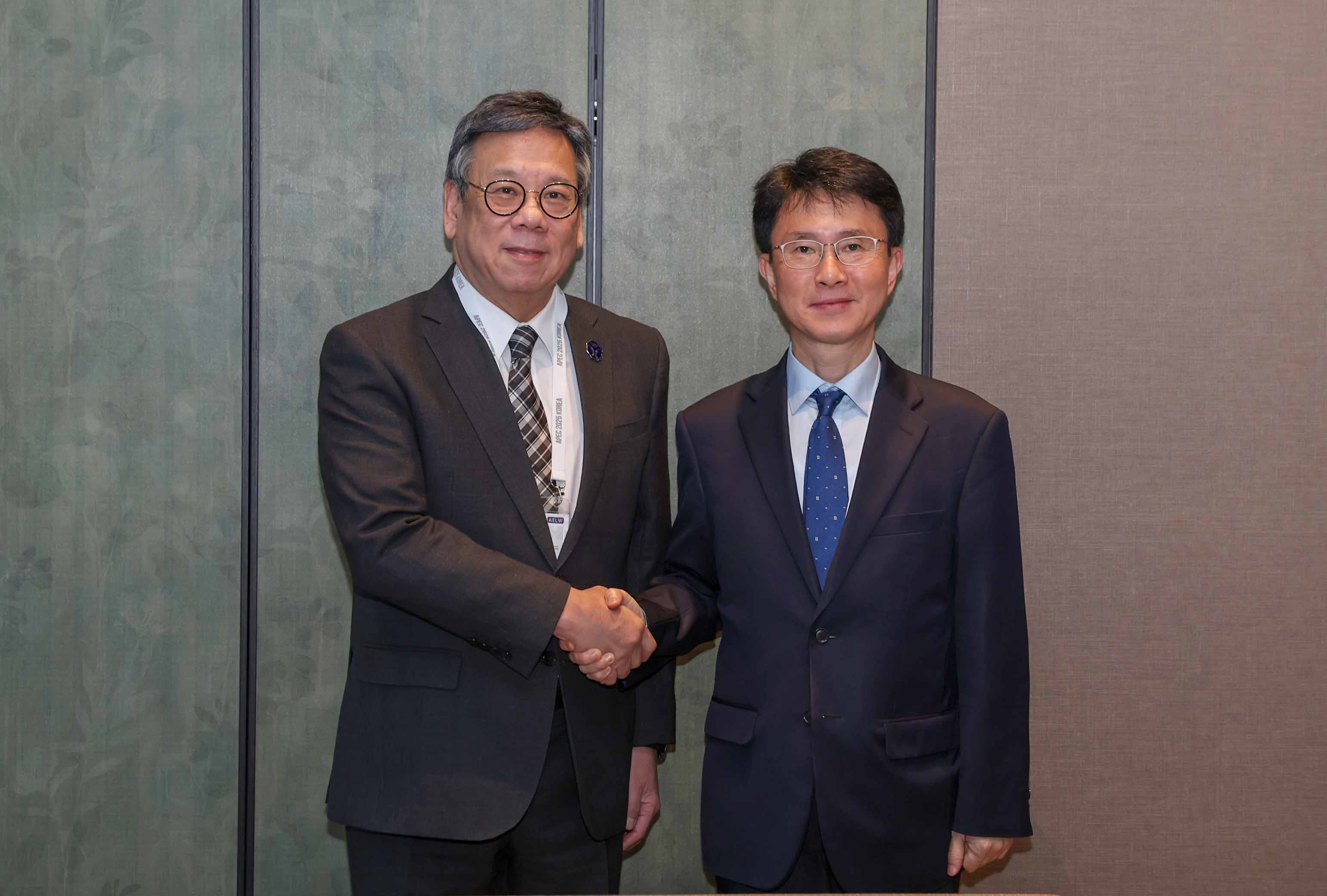 홍콩 상무경제발전국 국장 면담 1