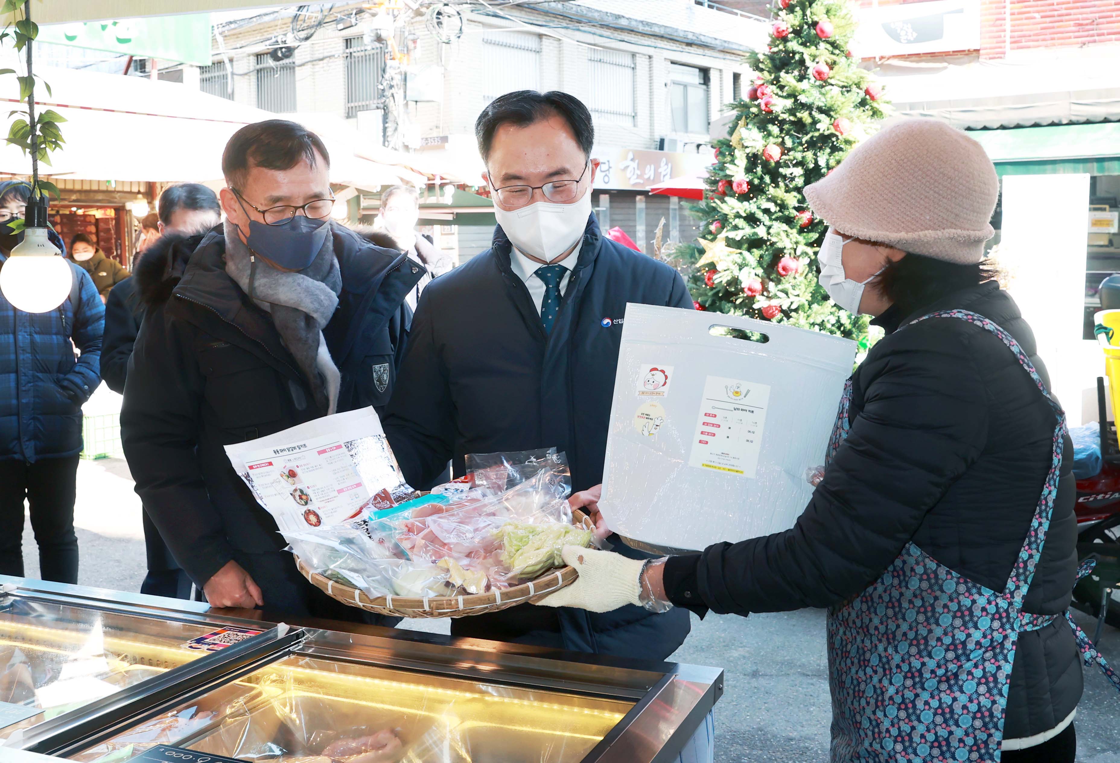 설 명절 맞아 용문전통시장 방문 3