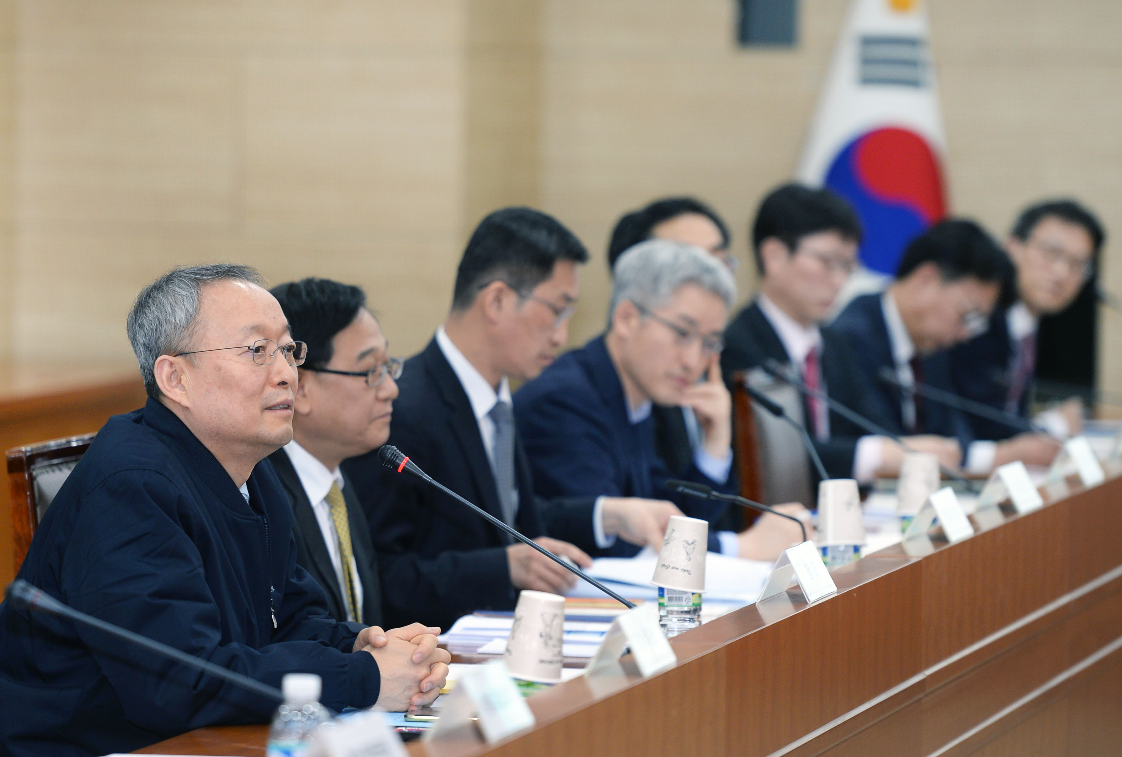 청년 일자리 창출, 2018년 상무관 회의 1