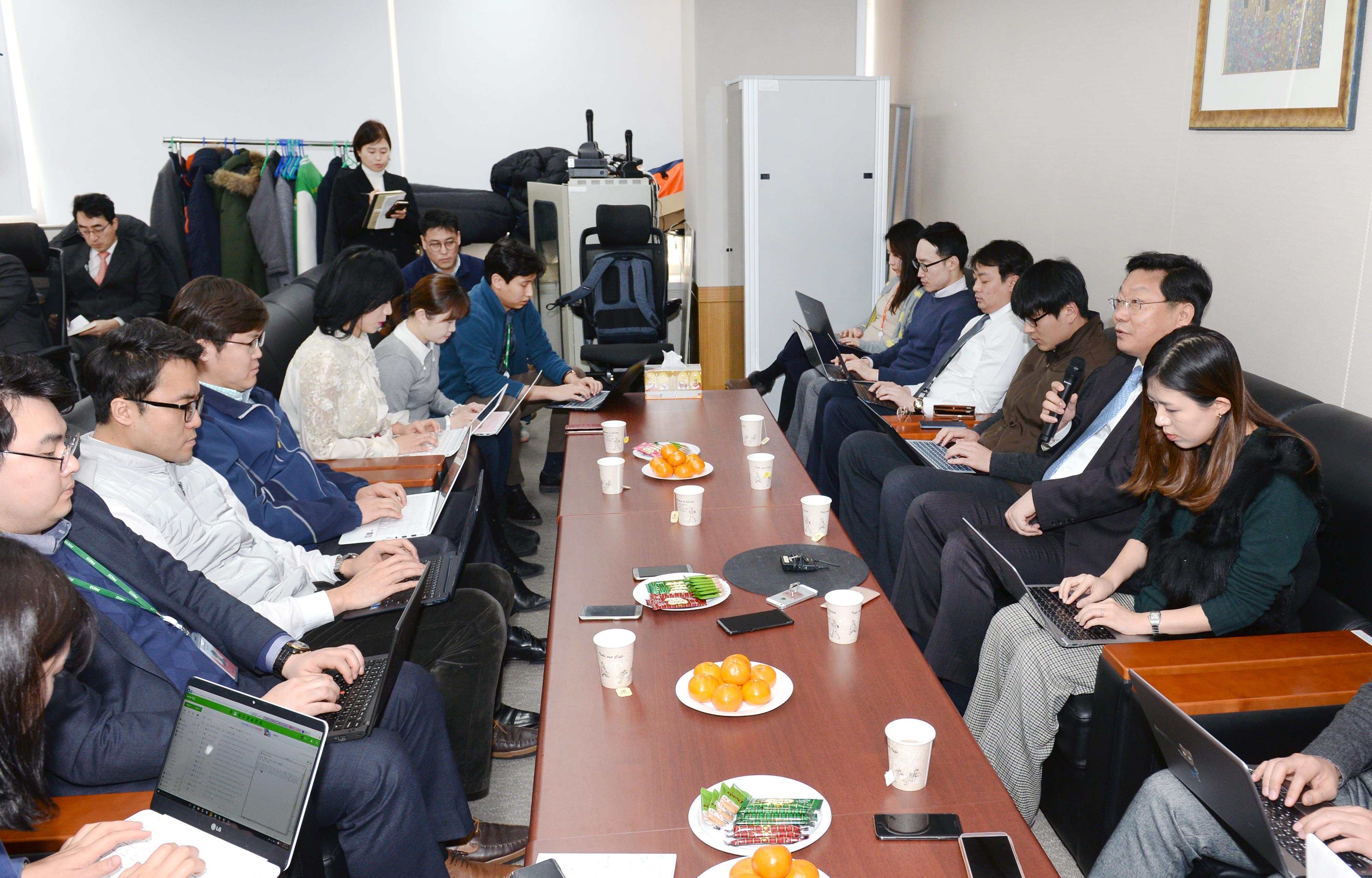 다보스 WTO 통상장관회의 참석 관련 브리핑 5