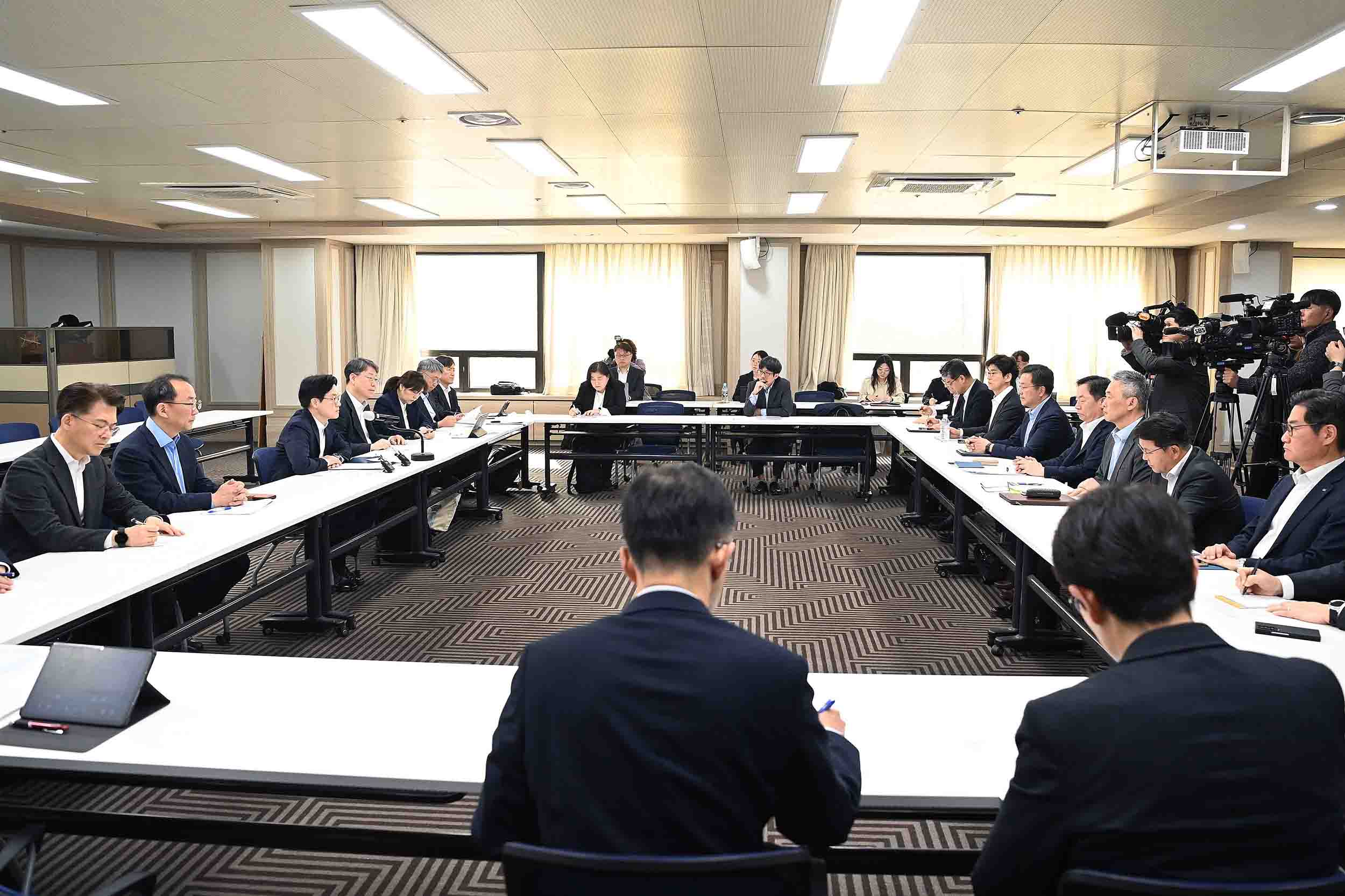 중동전쟁 관련 업종별 석화제품 수급상황 점검회의 3