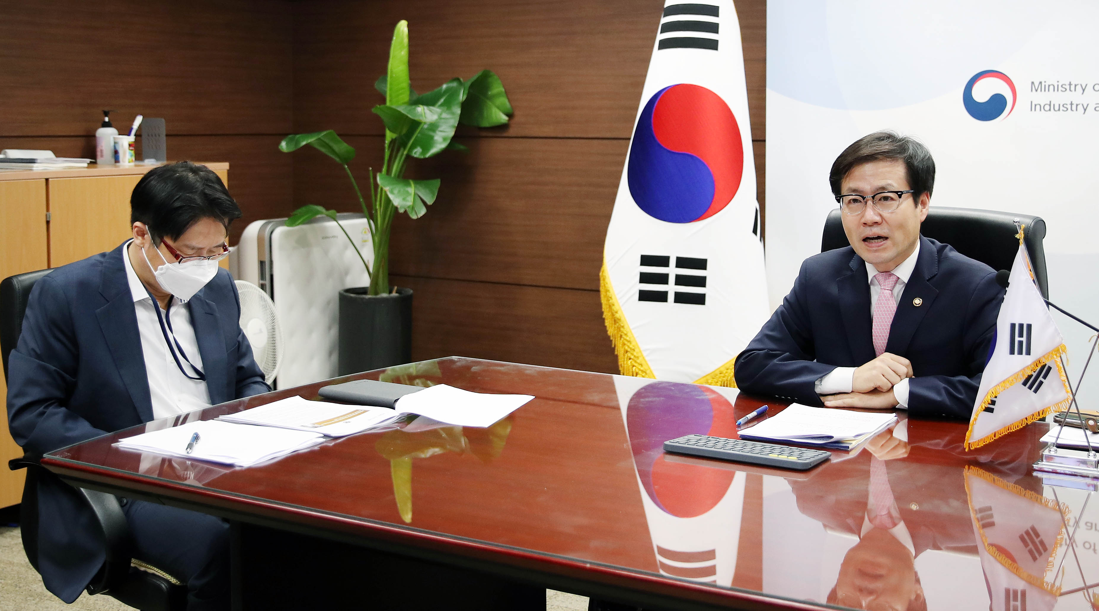 UAE 대외무역국무 장관 면담 4